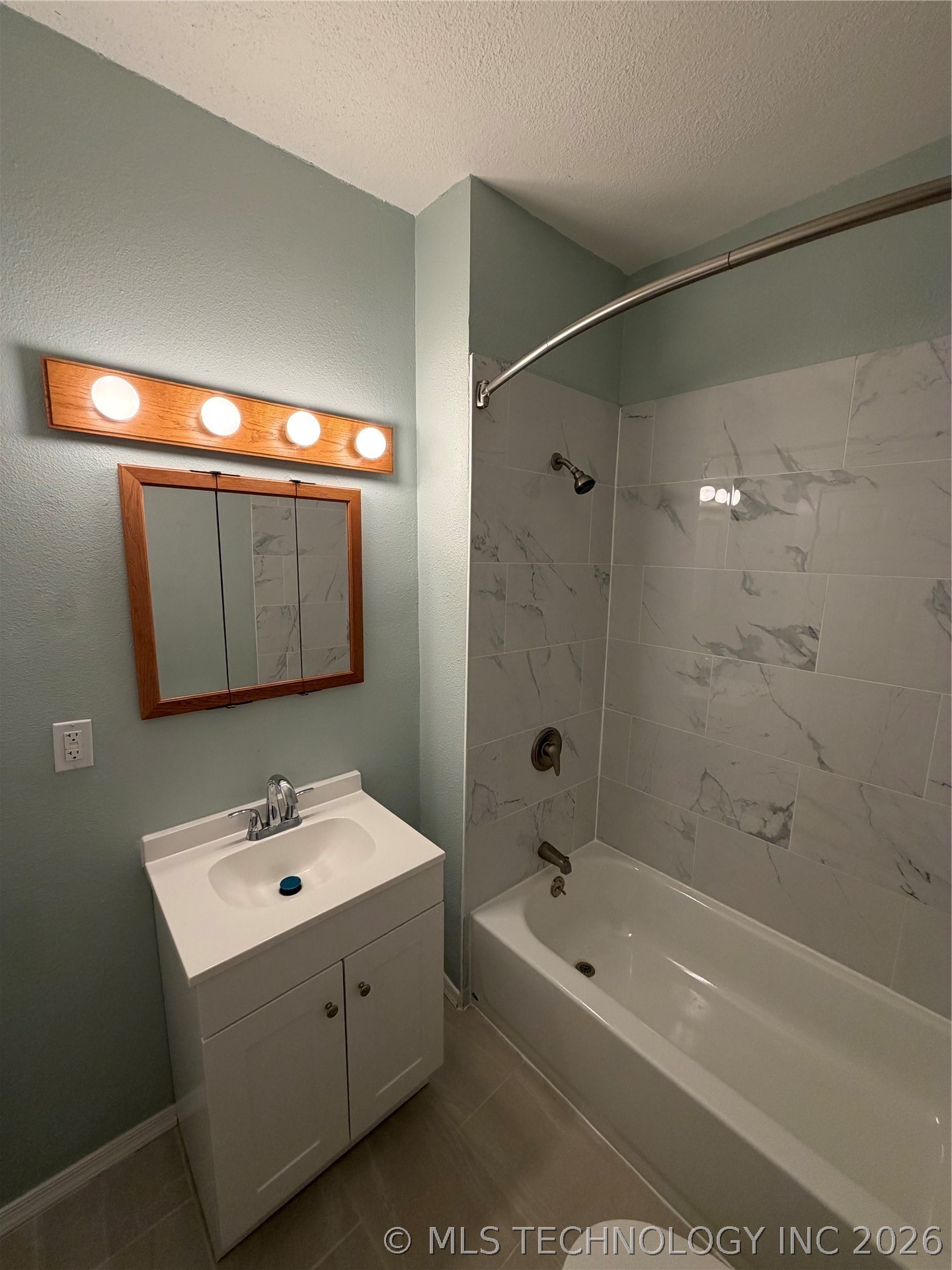 206 W Main Property Photo 15