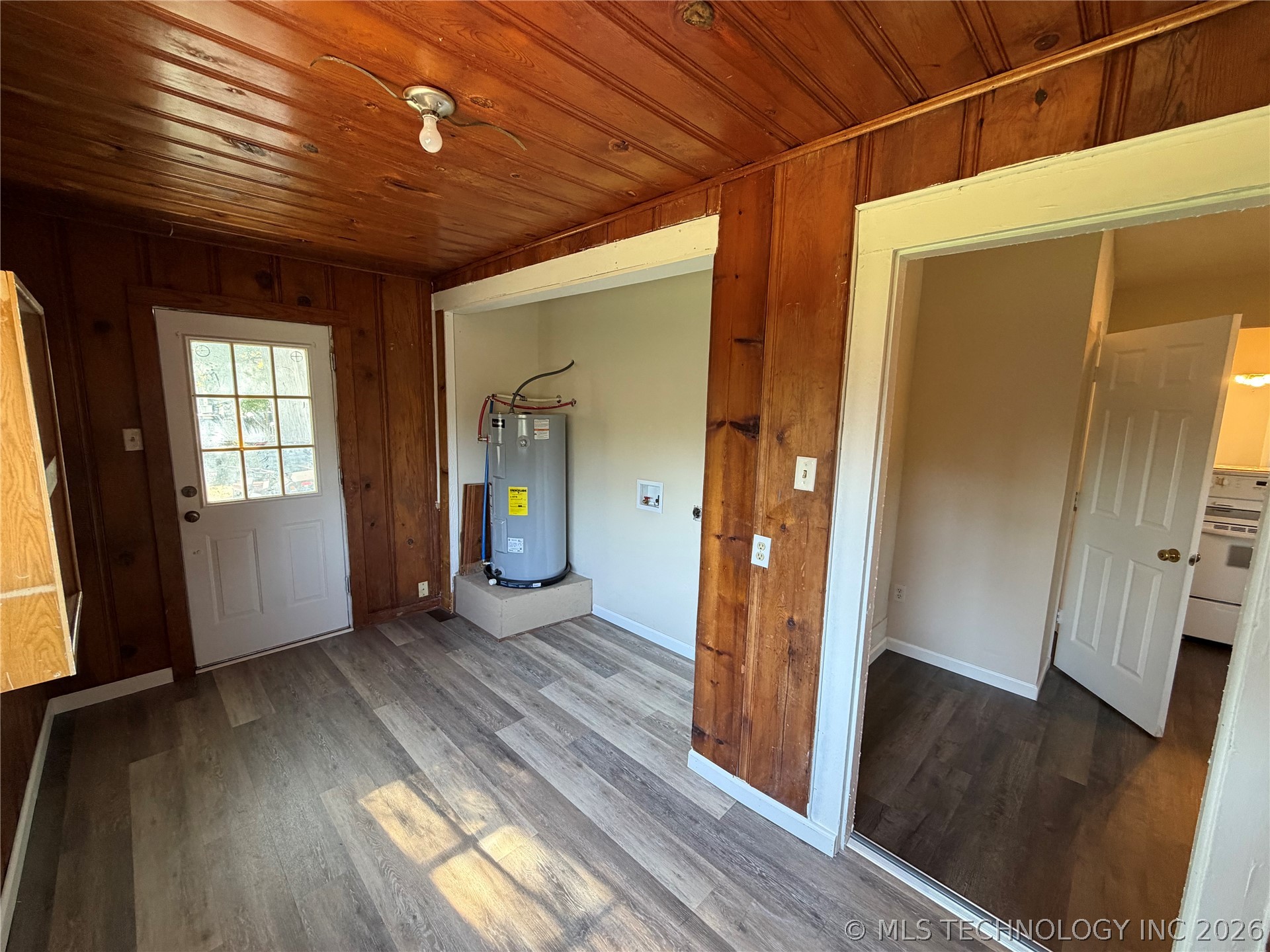 206 W Main Property Photo 22