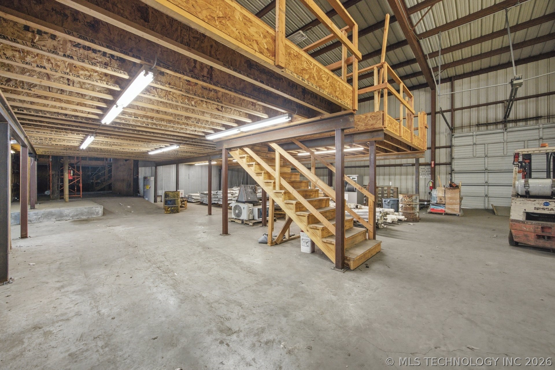 836 E Carl Albert Property Photo 24