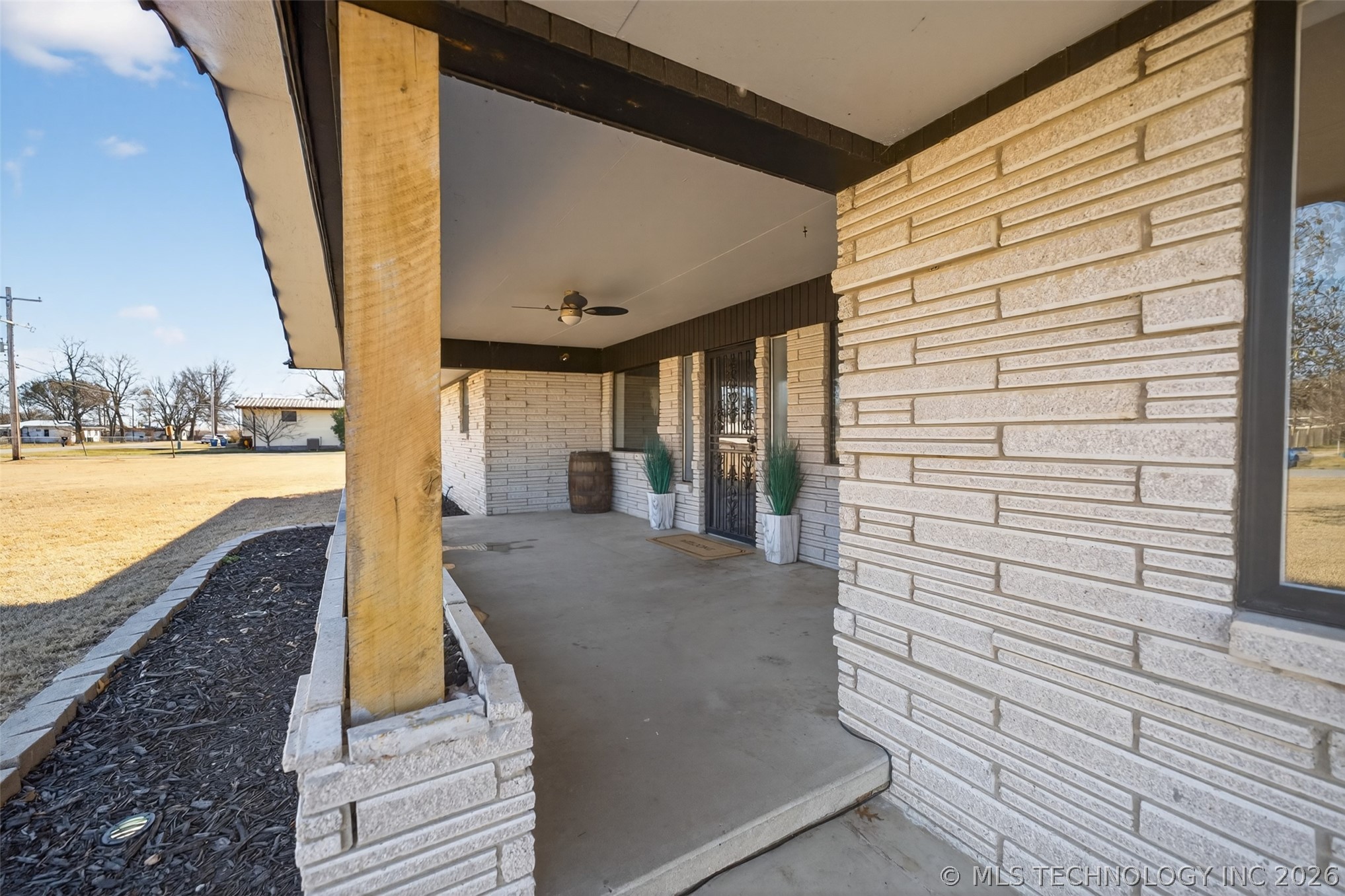 406 N William Penn Property Photo 5