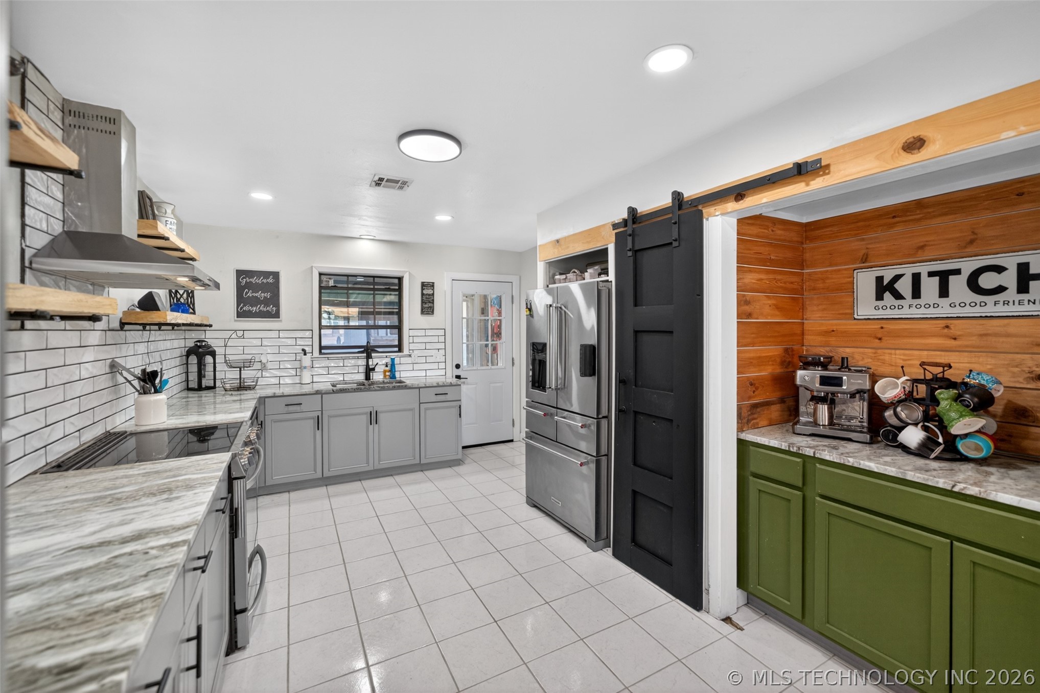 406 N William Penn Property Photo 13