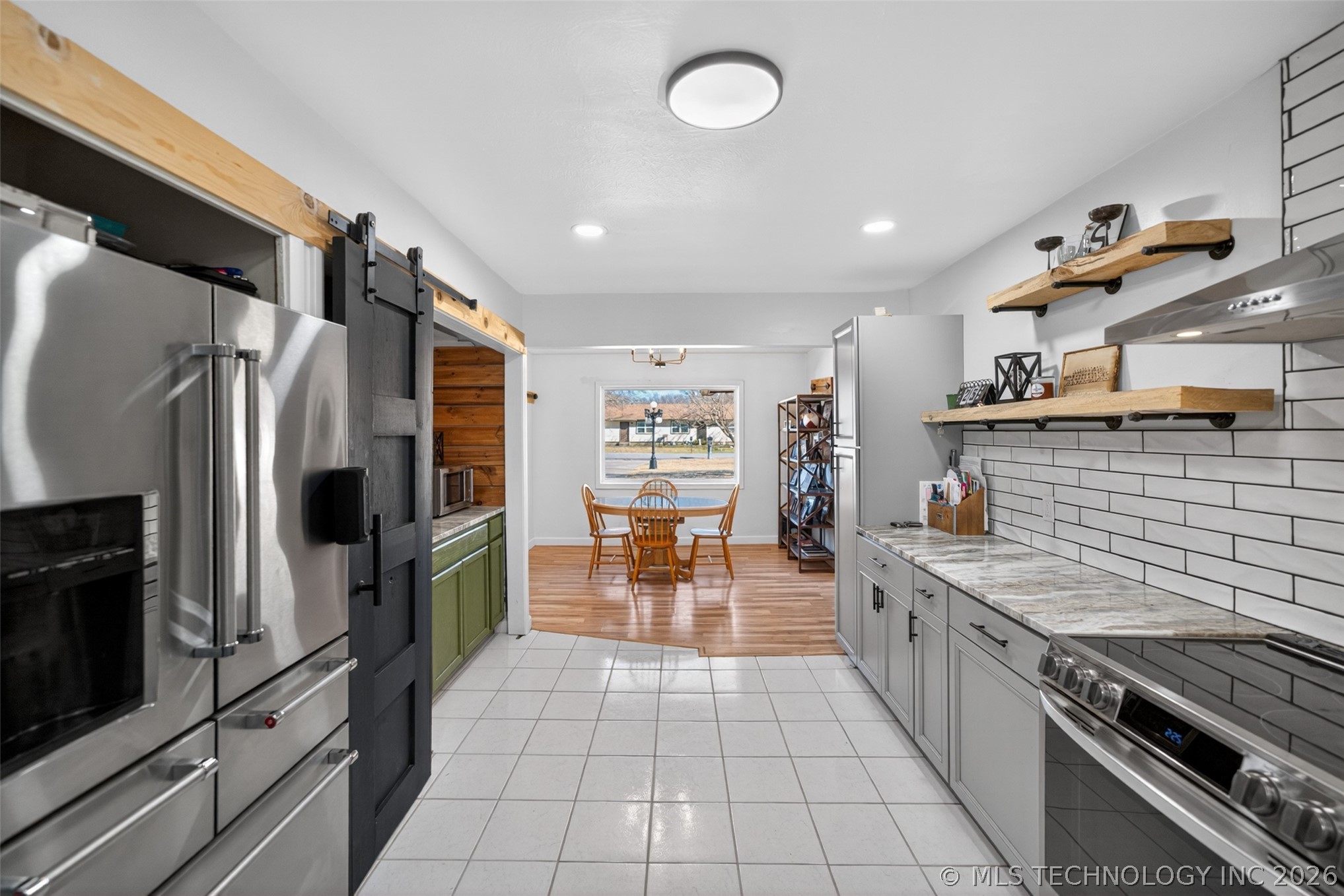 406 N William Penn Property Photo 14