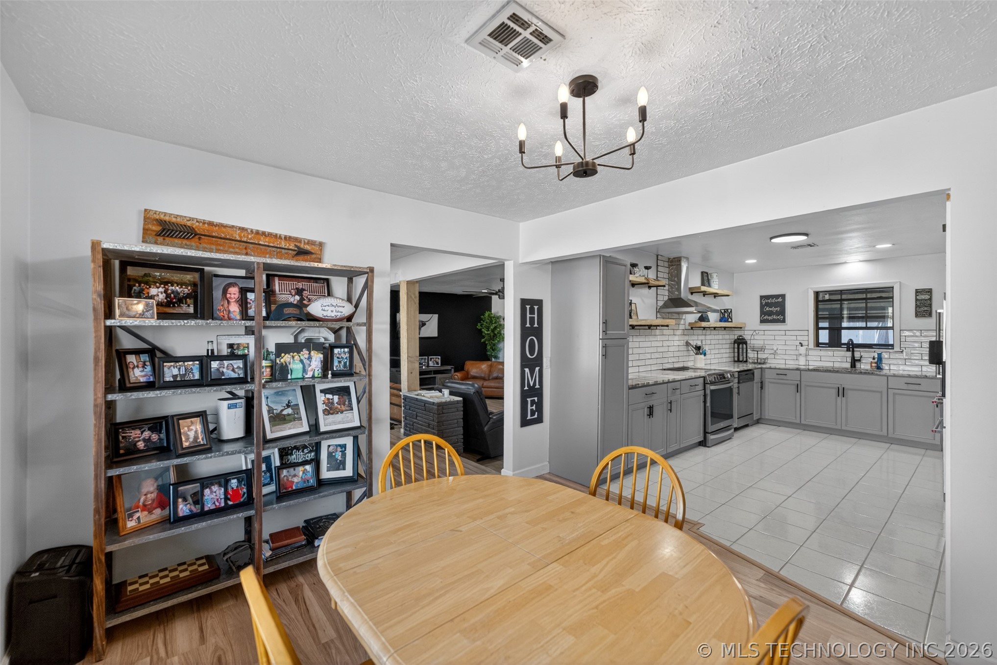 406 N William Penn Property Photo 16