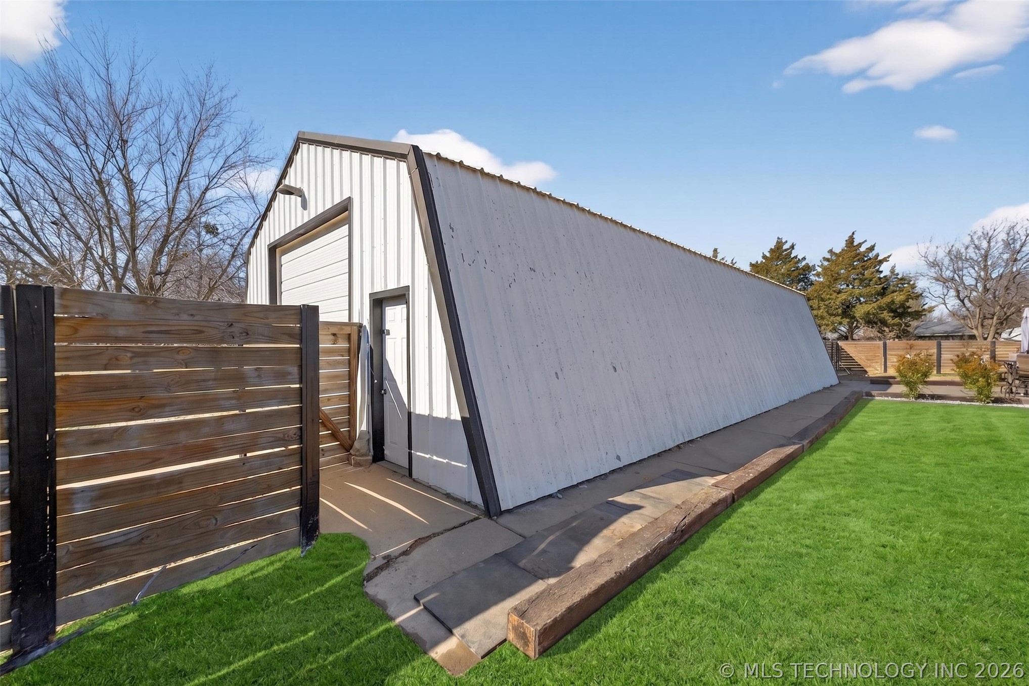 406 N William Penn Property Photo 43