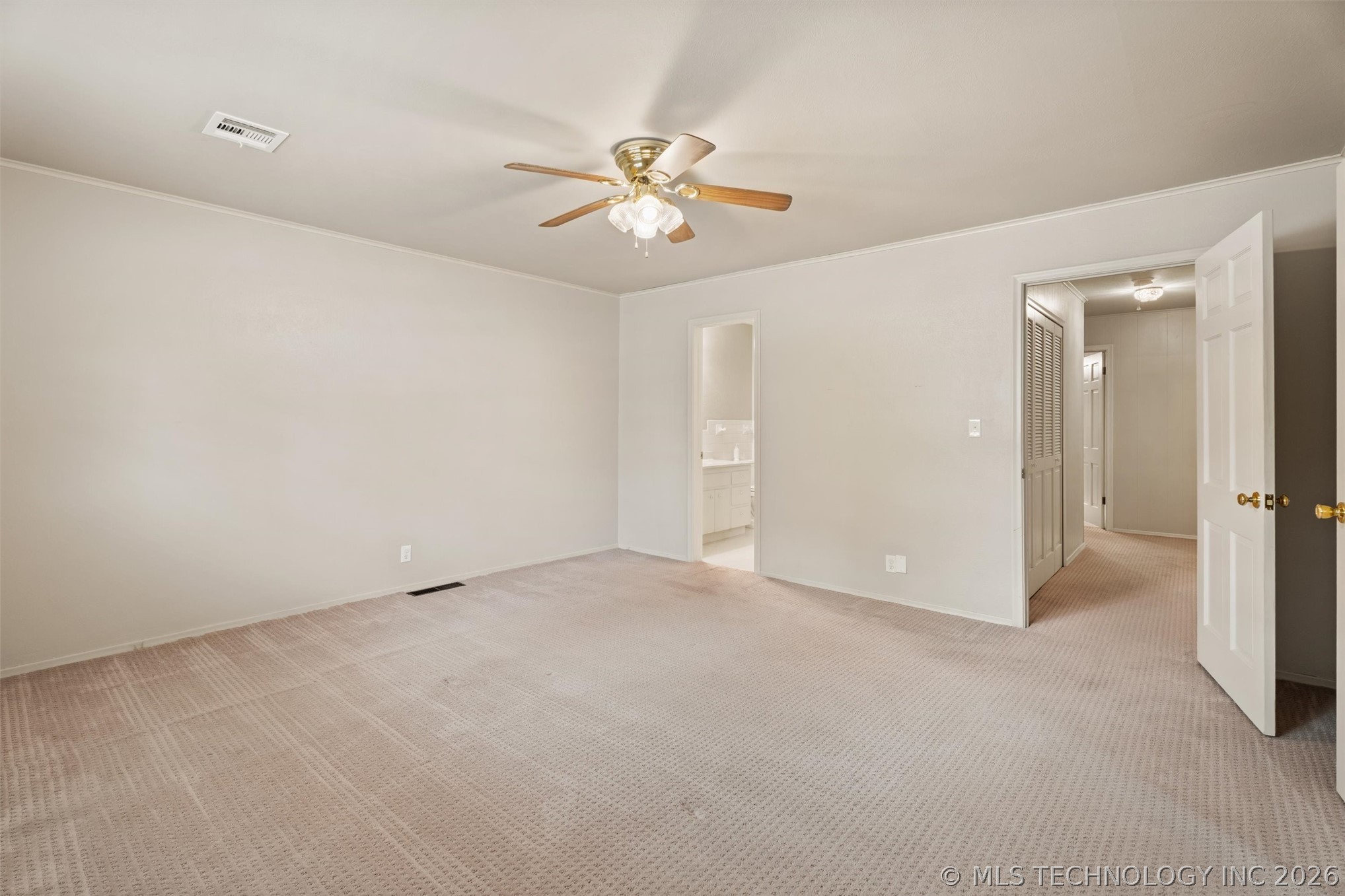 107 W 12th Street 107 Property Photo 15