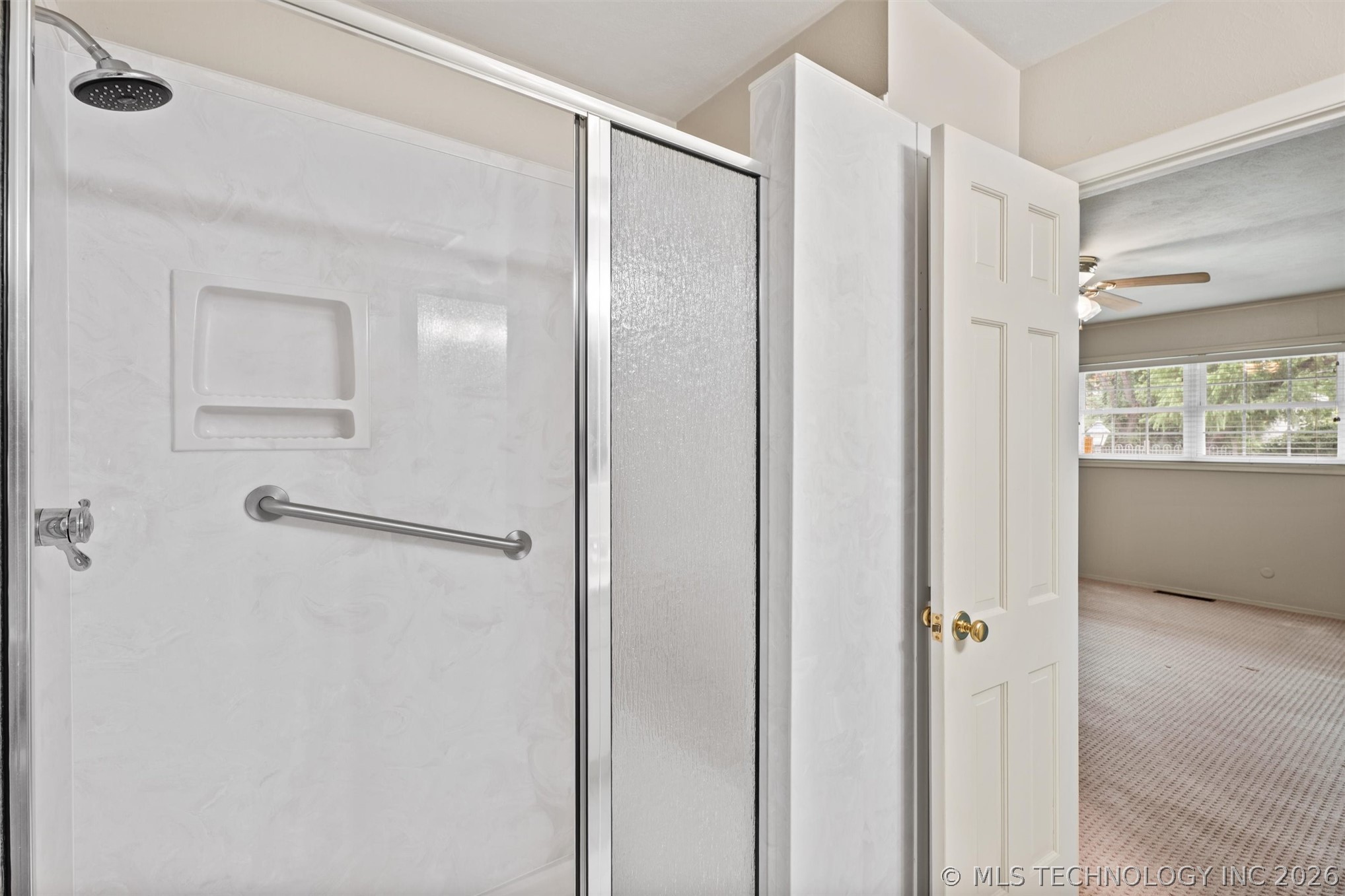 107 W 12th Street 107 Property Photo 18