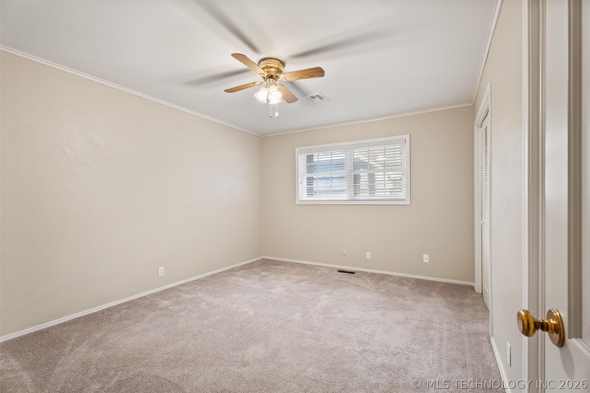 107 W 12th Street 107 Property Photo 21
