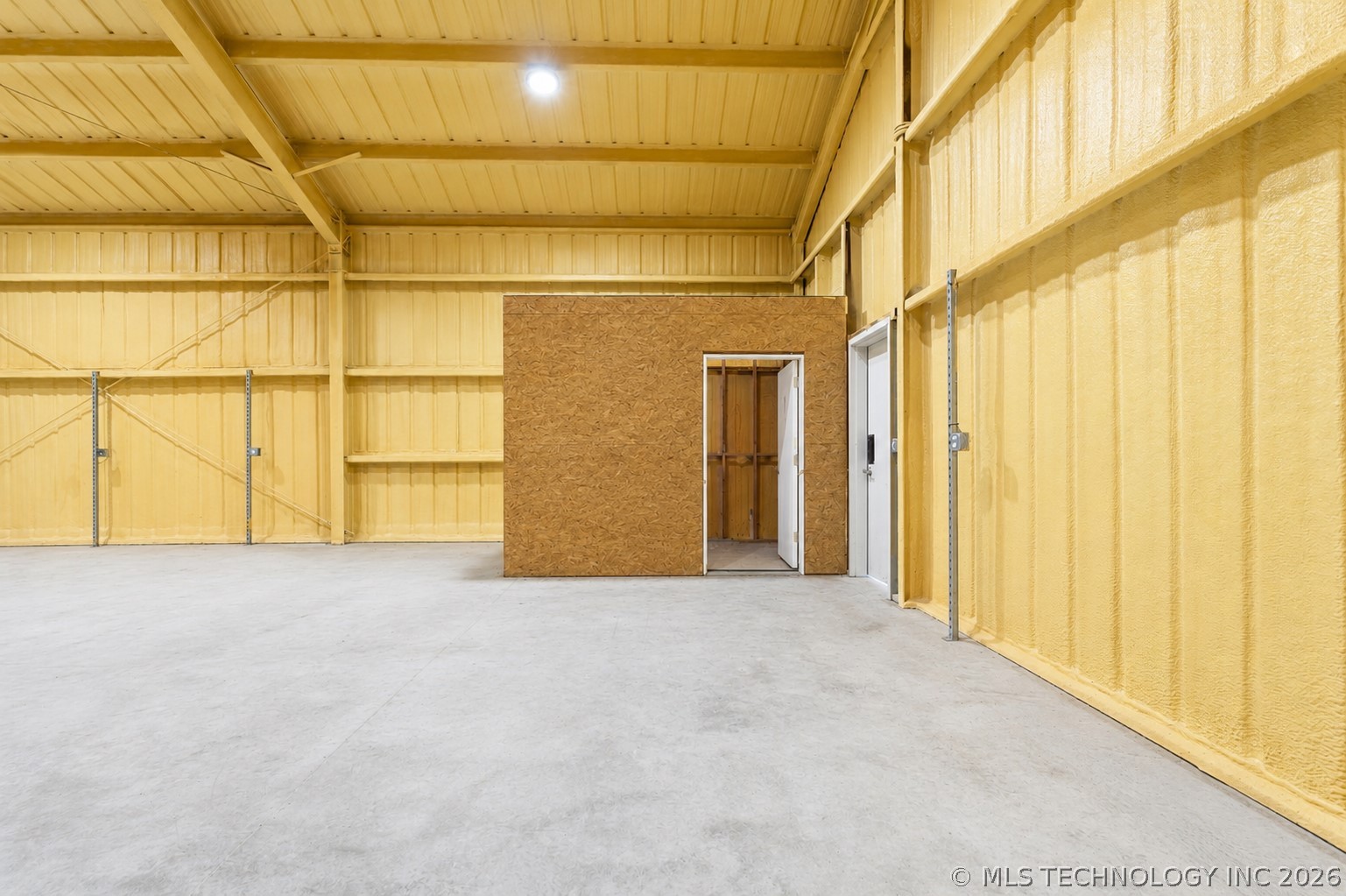 95 Express Road Property Photo 39