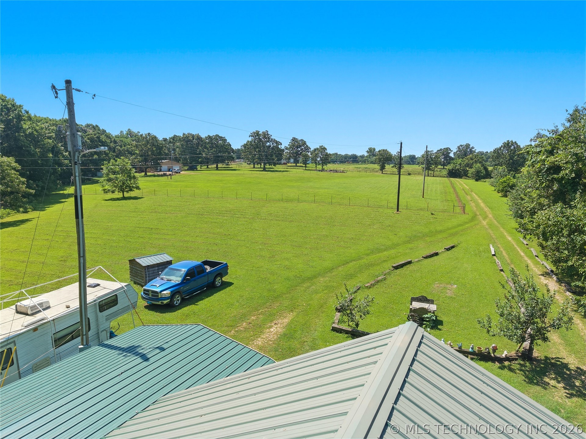 475753 E 653 Road Property Photo 10