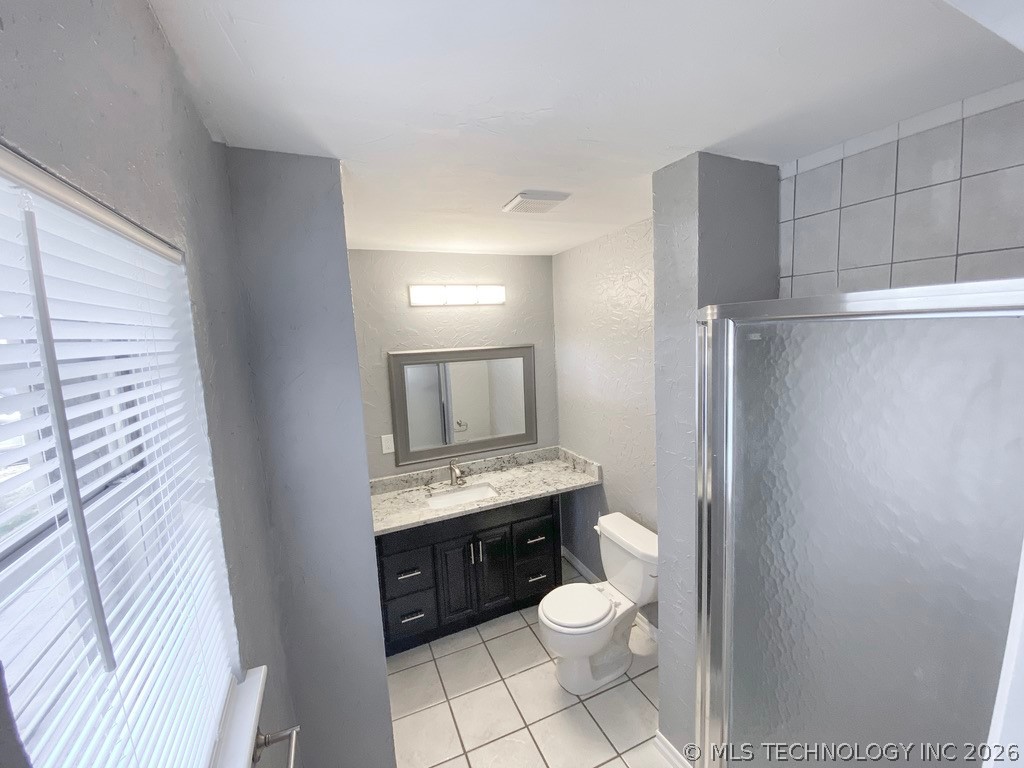 3715 E 51st Place Property Photo 9