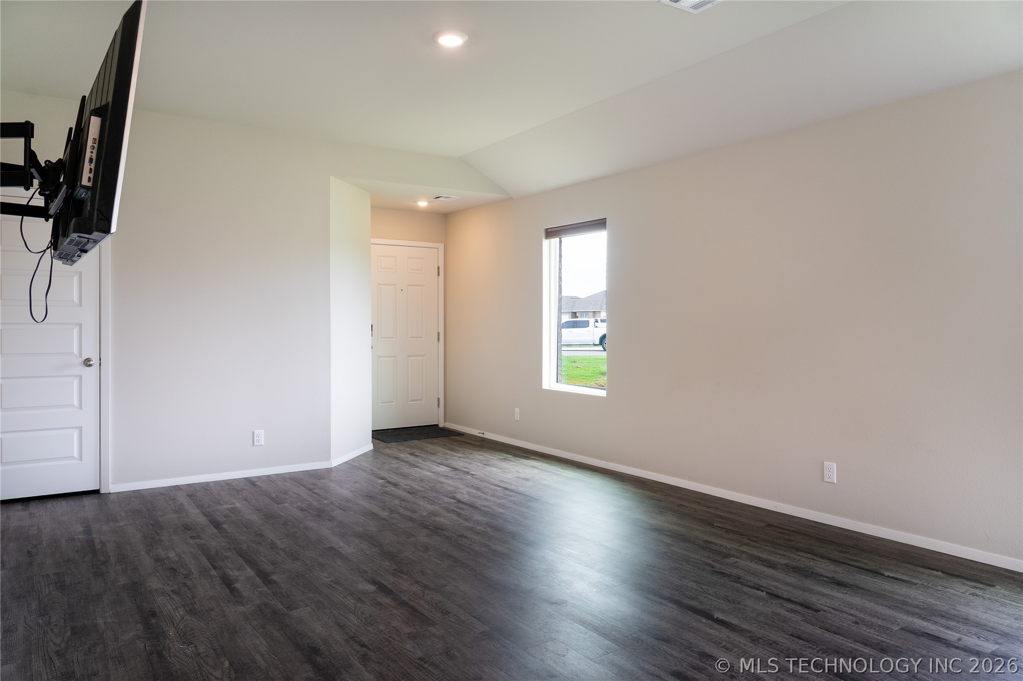 20891 Mckellop Drive Property Photo 6