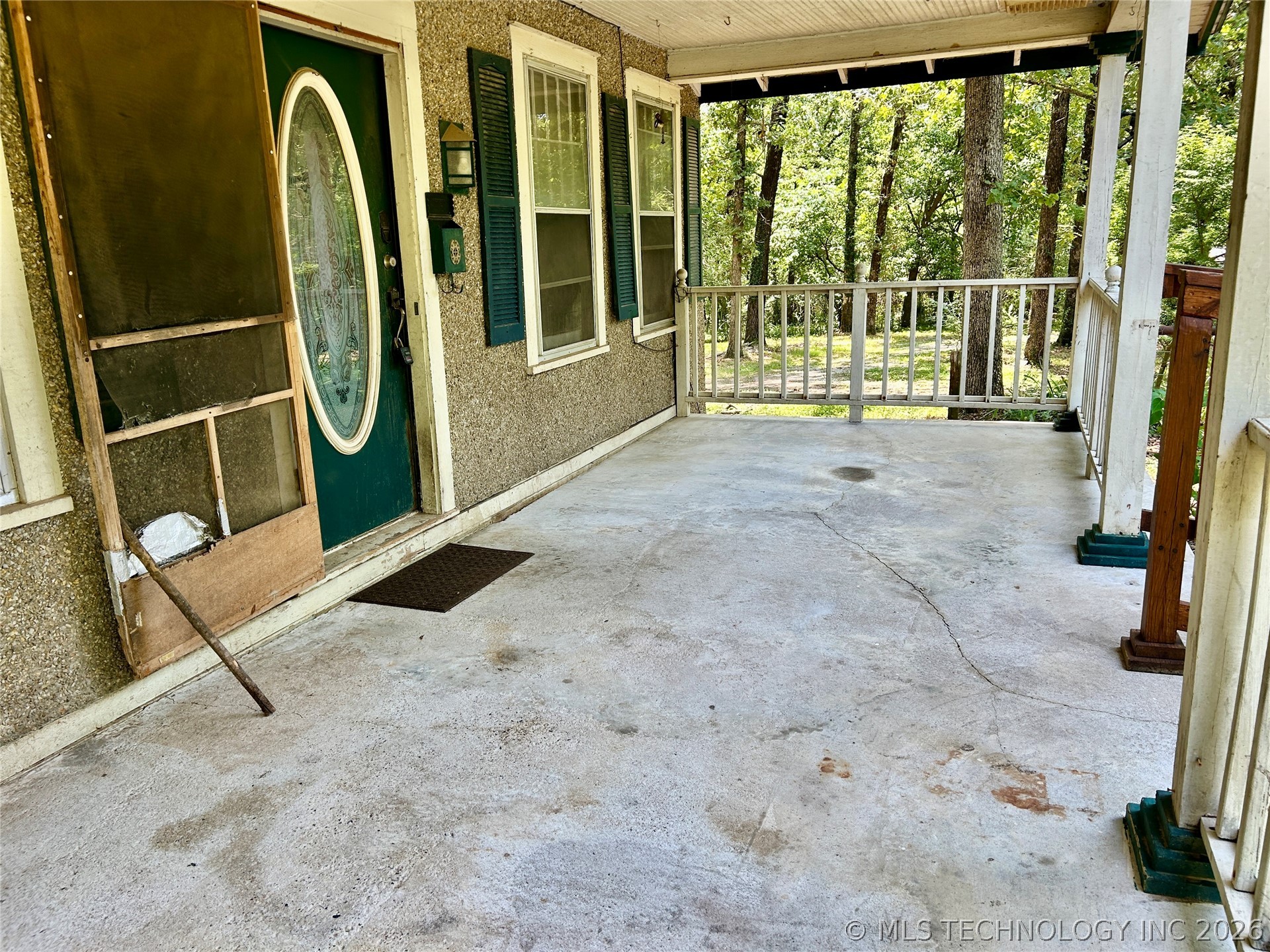 4791 Walnut Grove Property Photo 4
