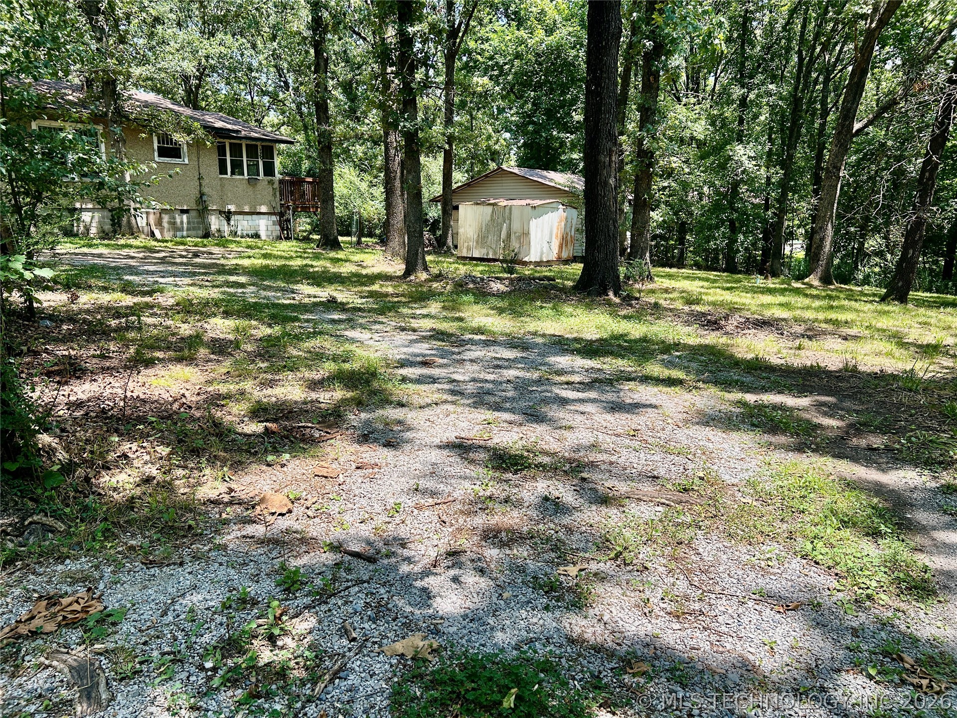 4791 Walnut Grove Property Photo 6