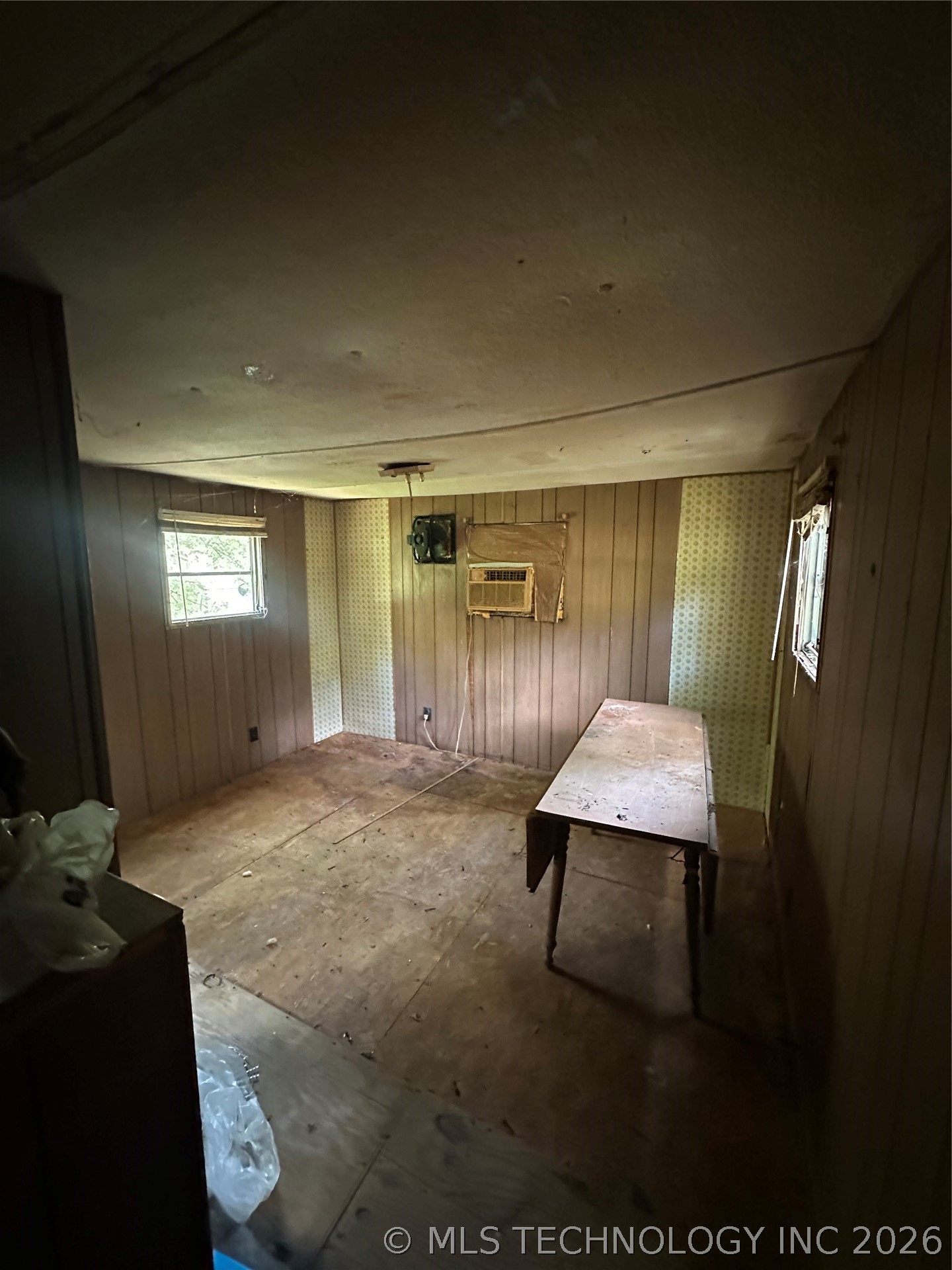 114530 1145 Property Photo 13