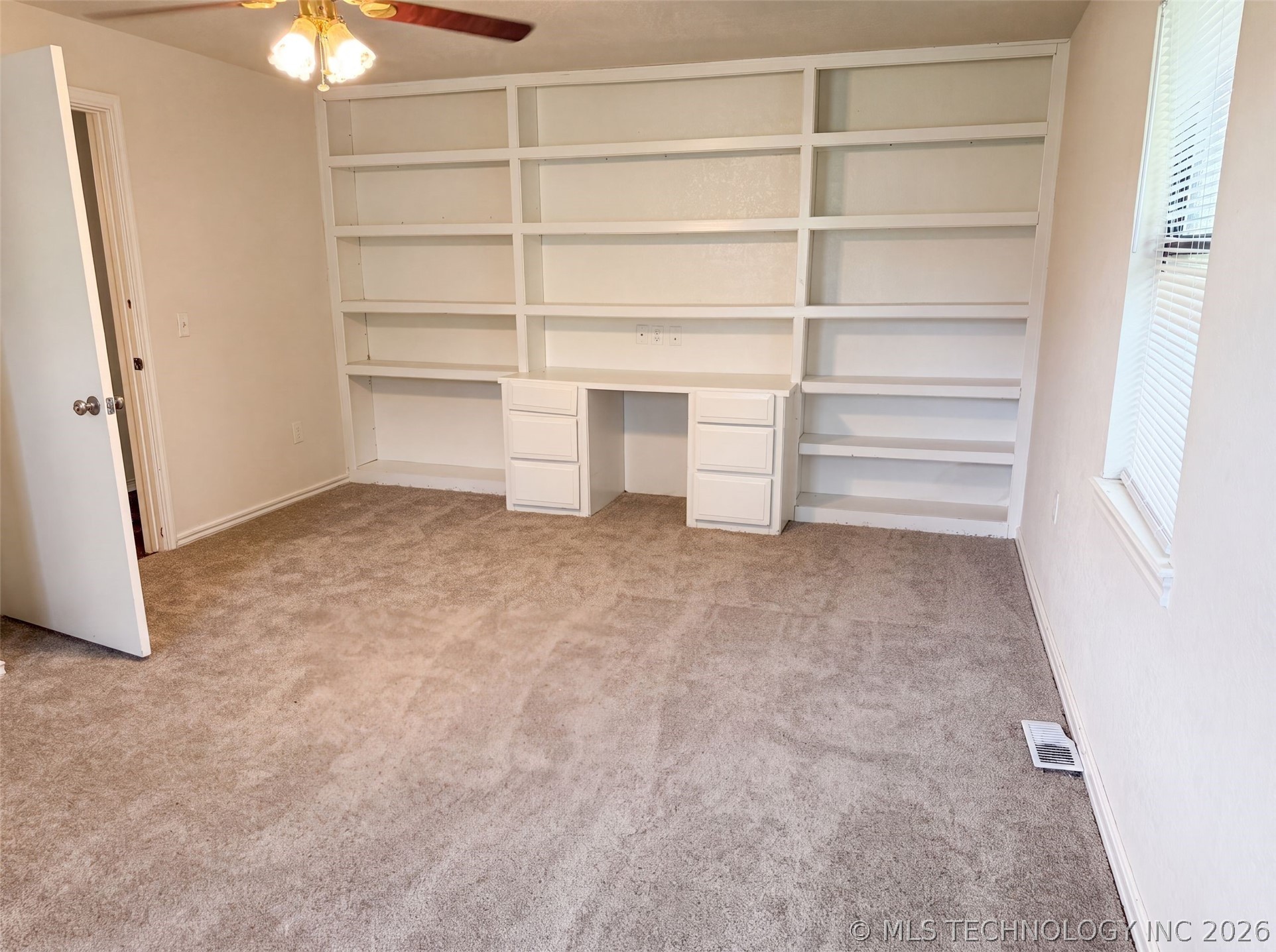 430225 E 1155 Road Property Photo 12