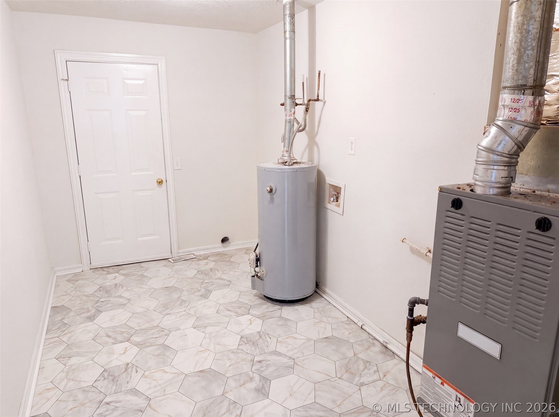 430225 E 1155 Road Property Photo 15
