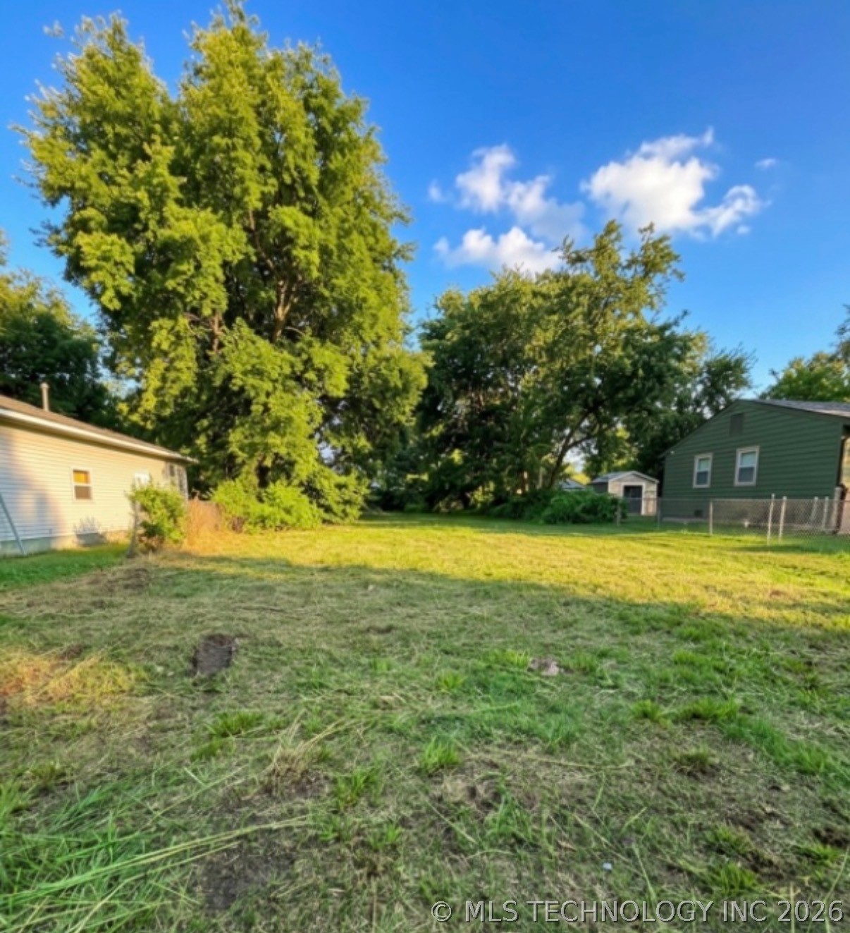 1828 E Young Street N Property Photo 5