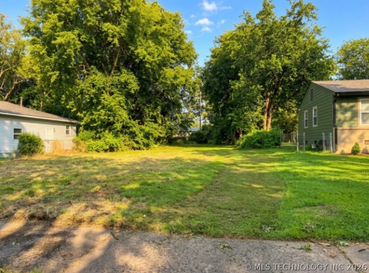 1828 E Young Street N Property Photo 10