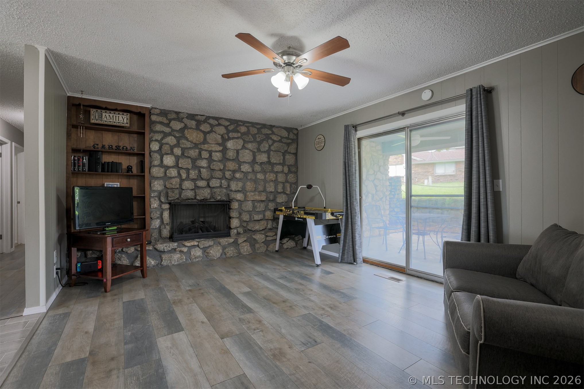533 W Woodland Drive Property Photo 28