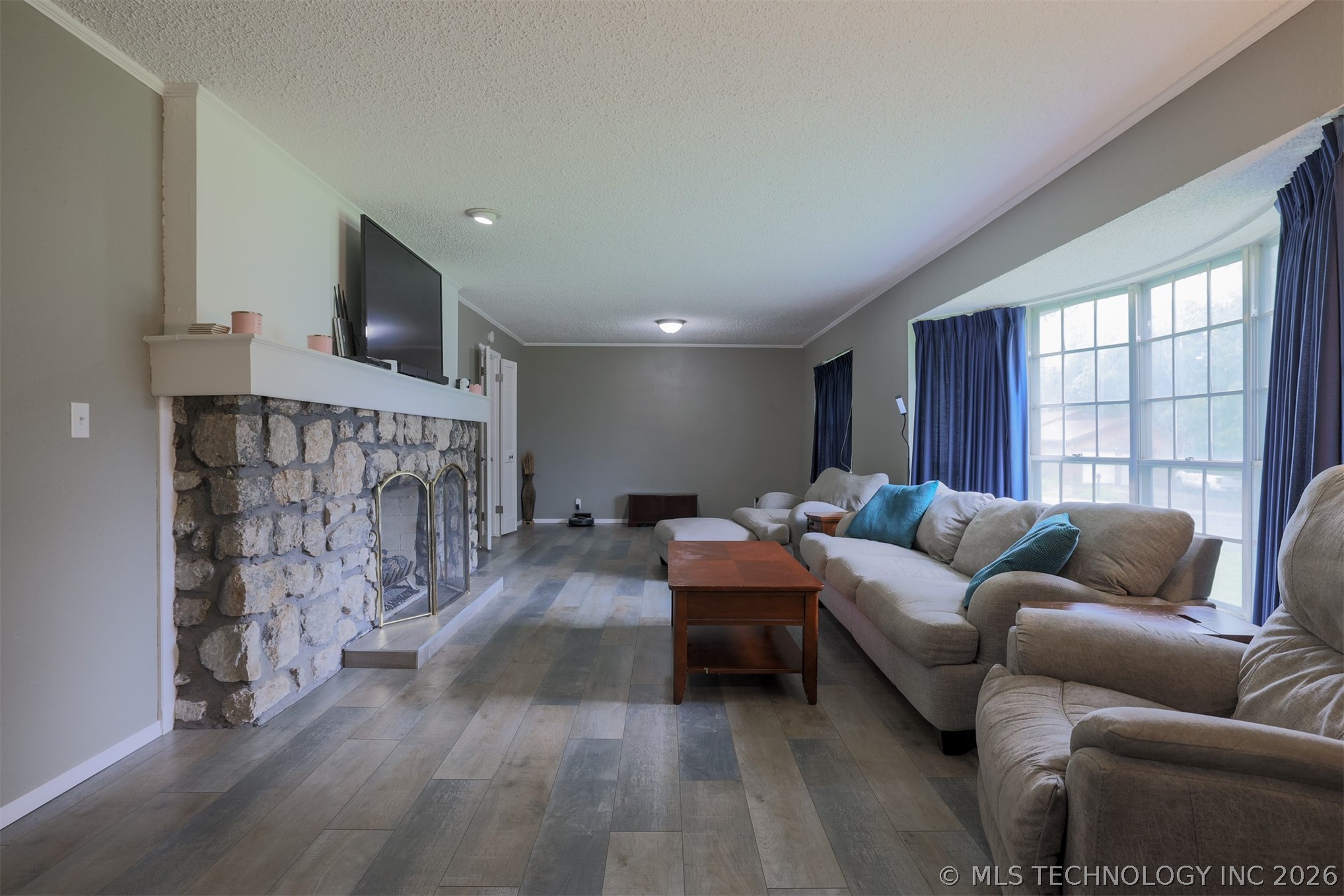 533 W Woodland Drive Property Photo 29