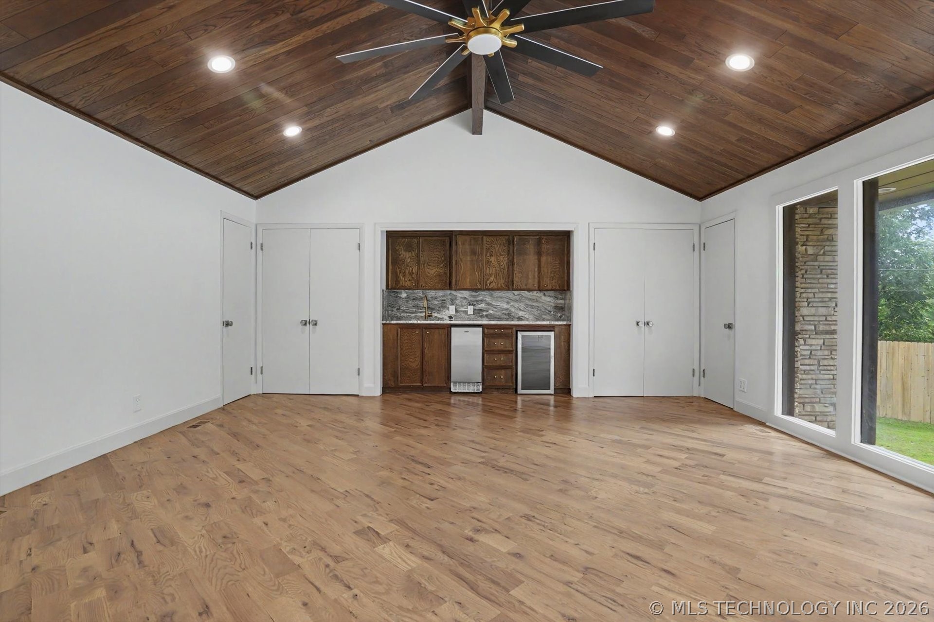 3215 S Evanston Avenue Property Photo 10