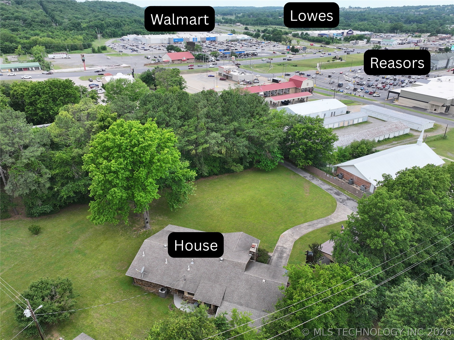 2487 S Muskogee Property Photo 3