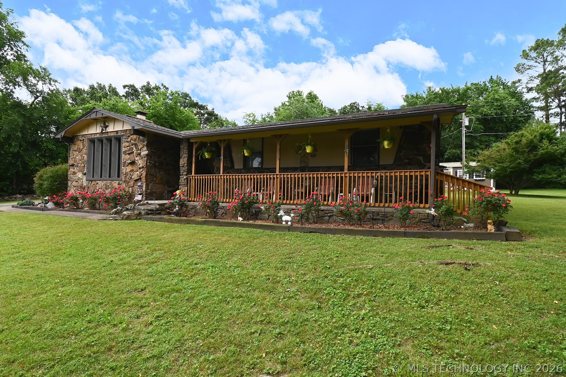 2487 S Muskogee Property Photo 8