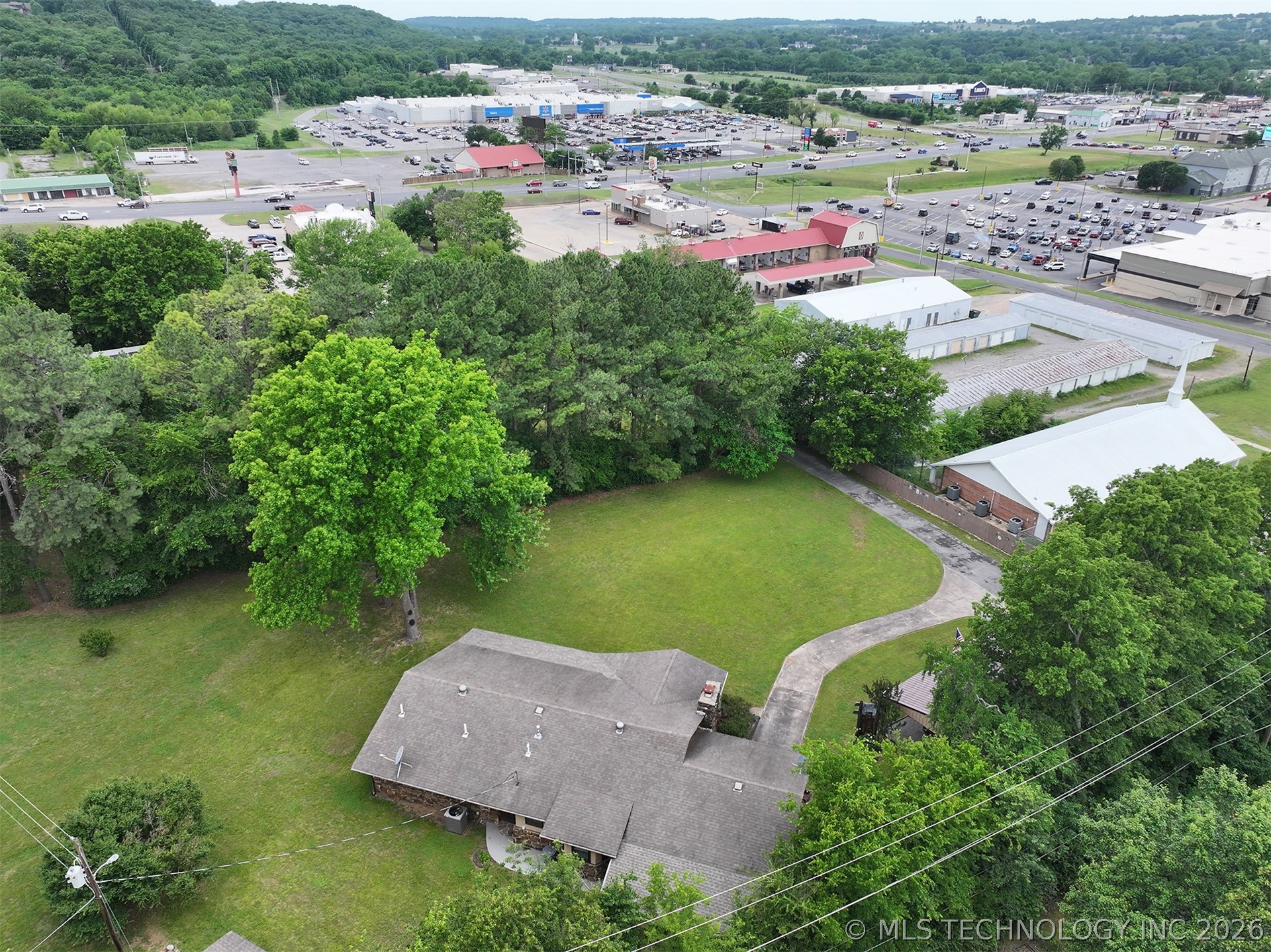2487 S Muskogee Property Photo 11
