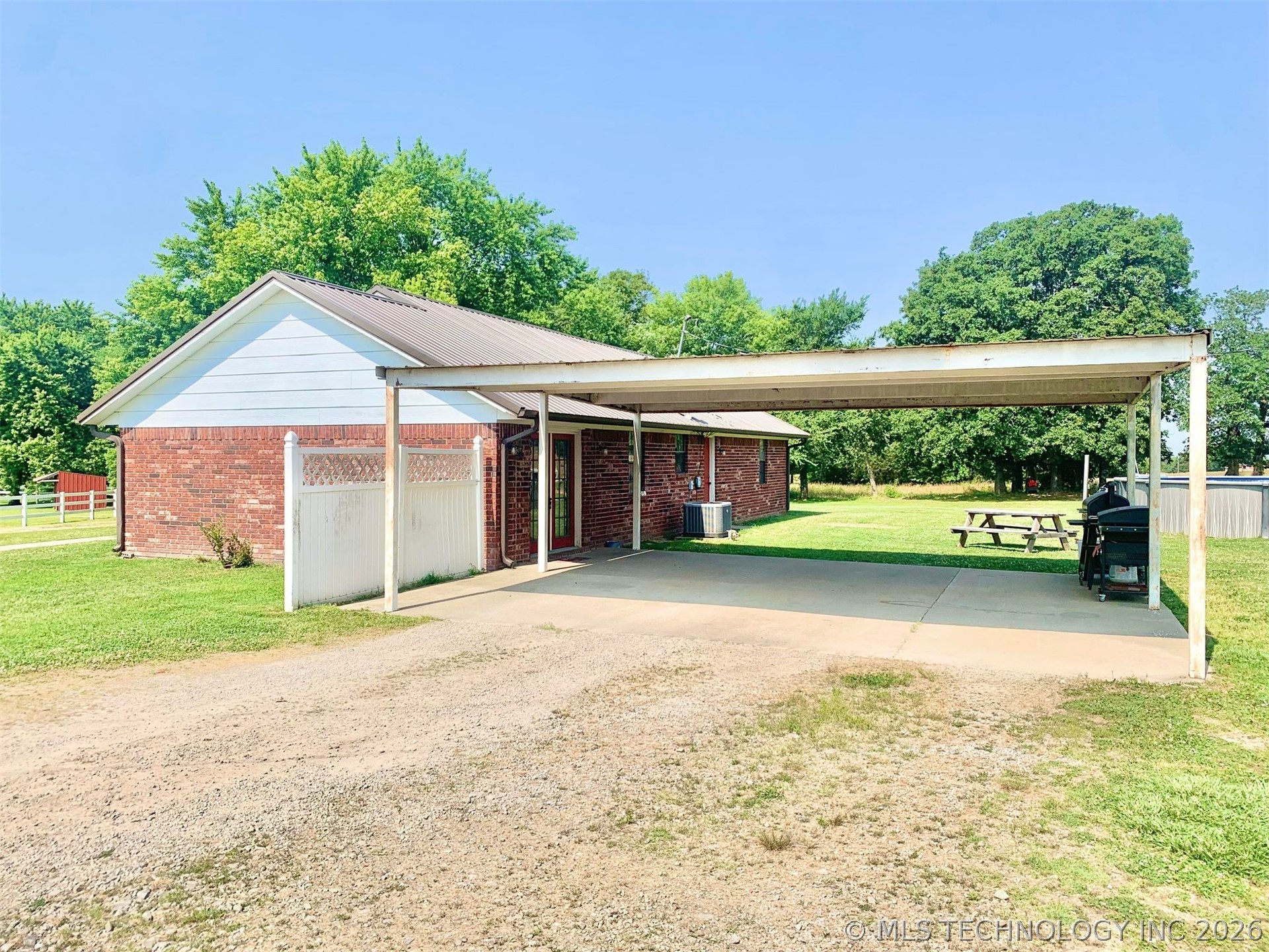 40228 E County Road 1219 Property Photo 32