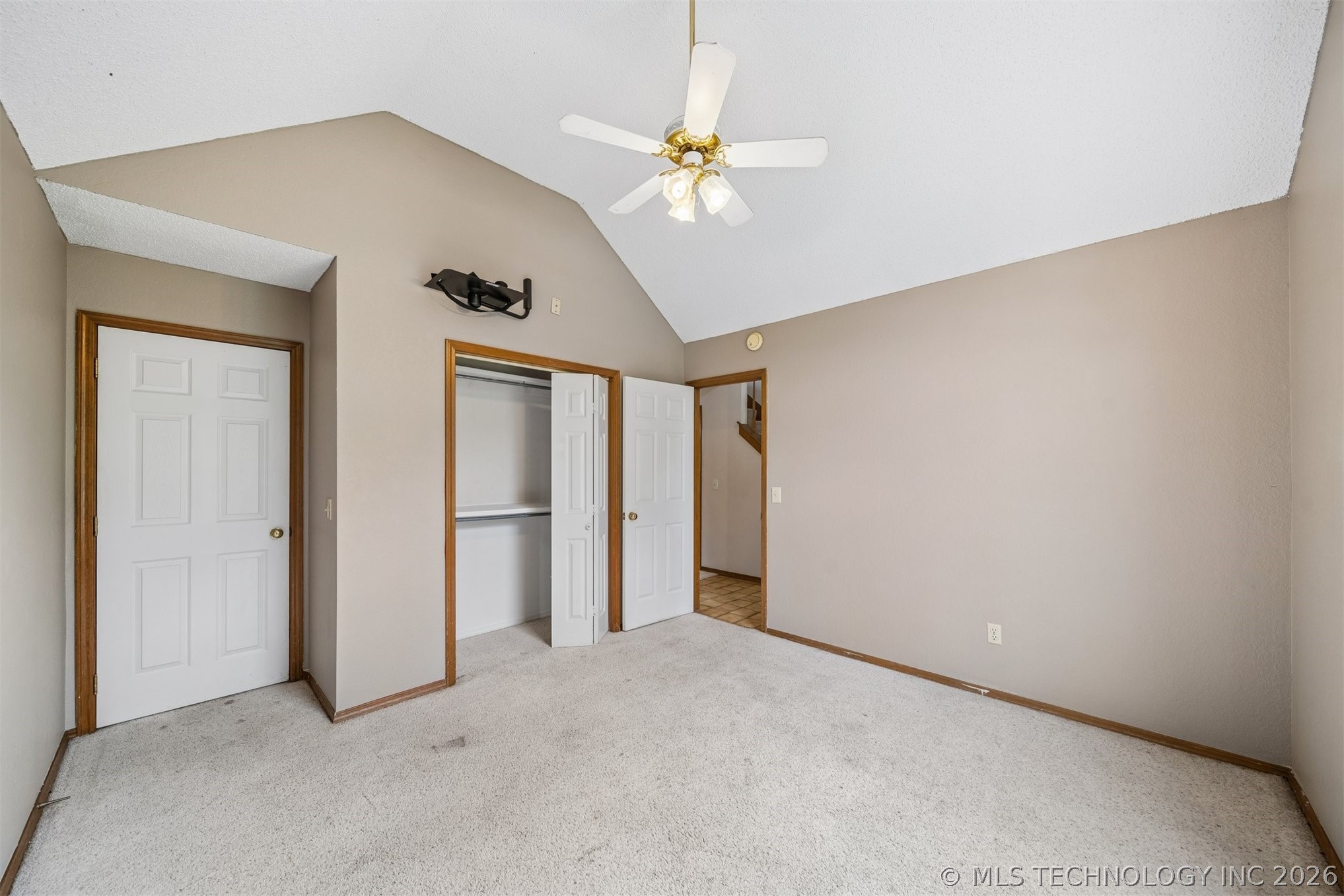 996 N Douglas Drive Property Photo 7