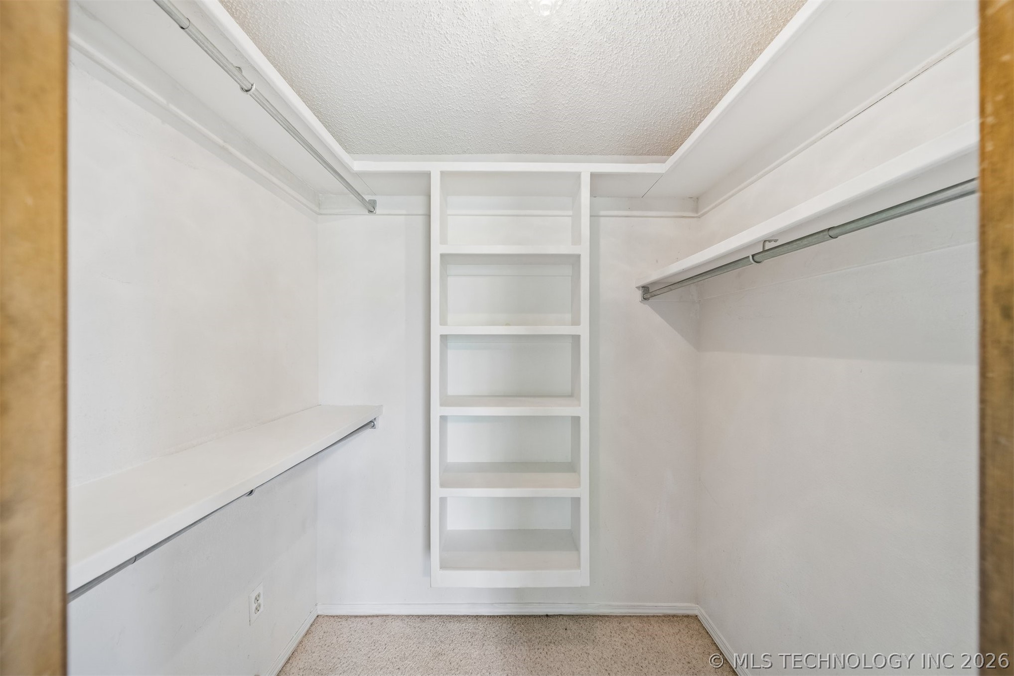 996 N Douglas Drive Property Photo 14