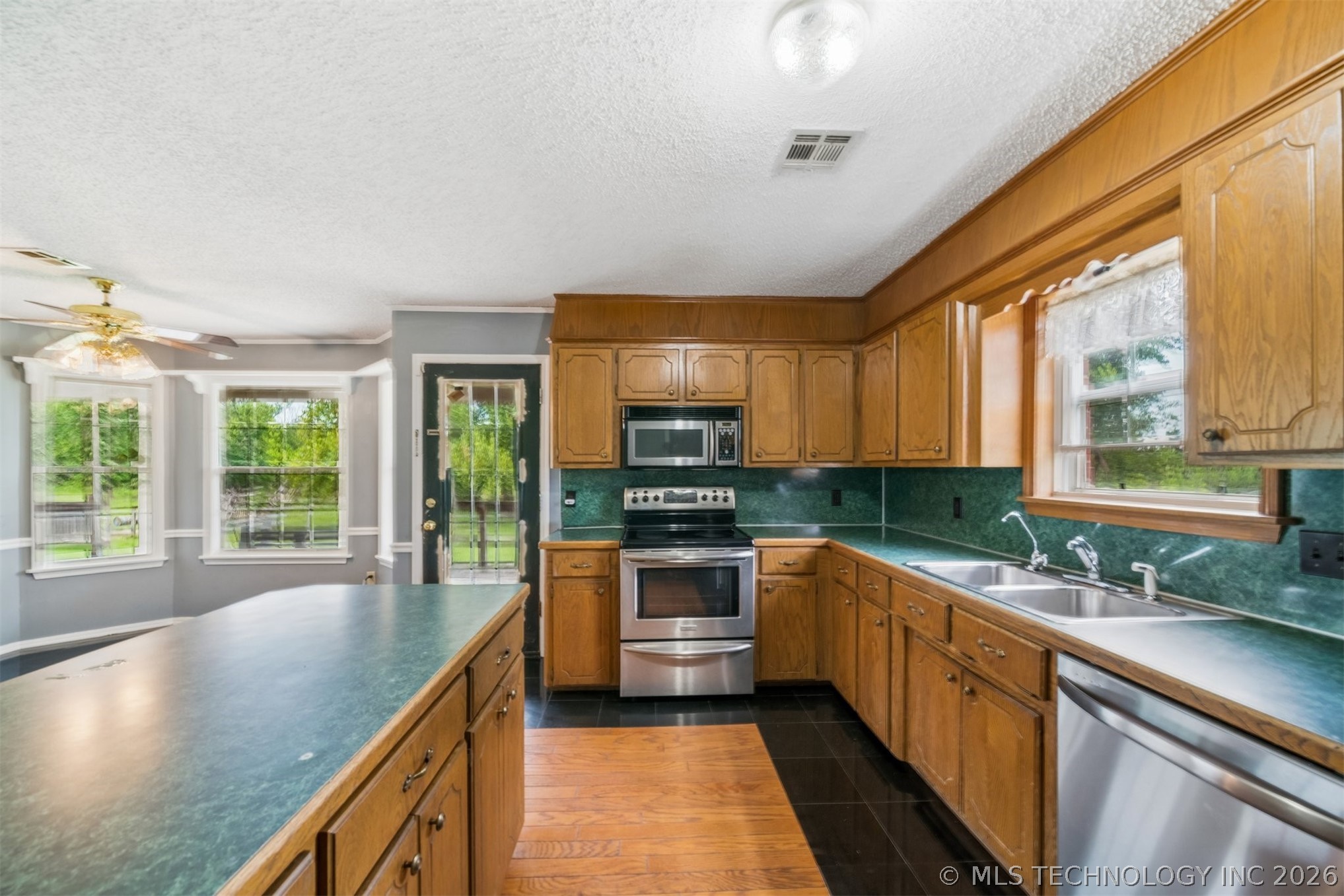 996 N Douglas Drive Property Photo 36
