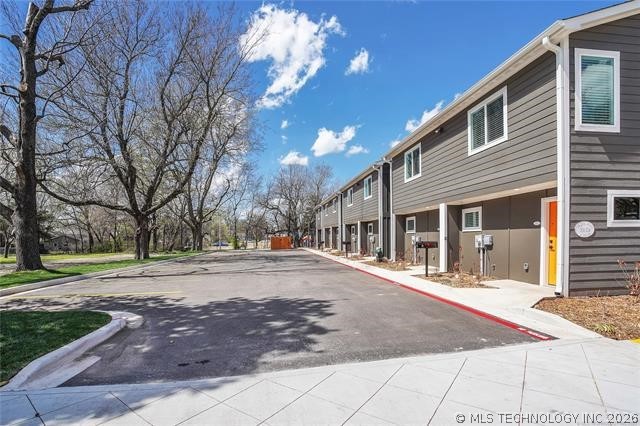 708 N Date Avenue Property Photo 2