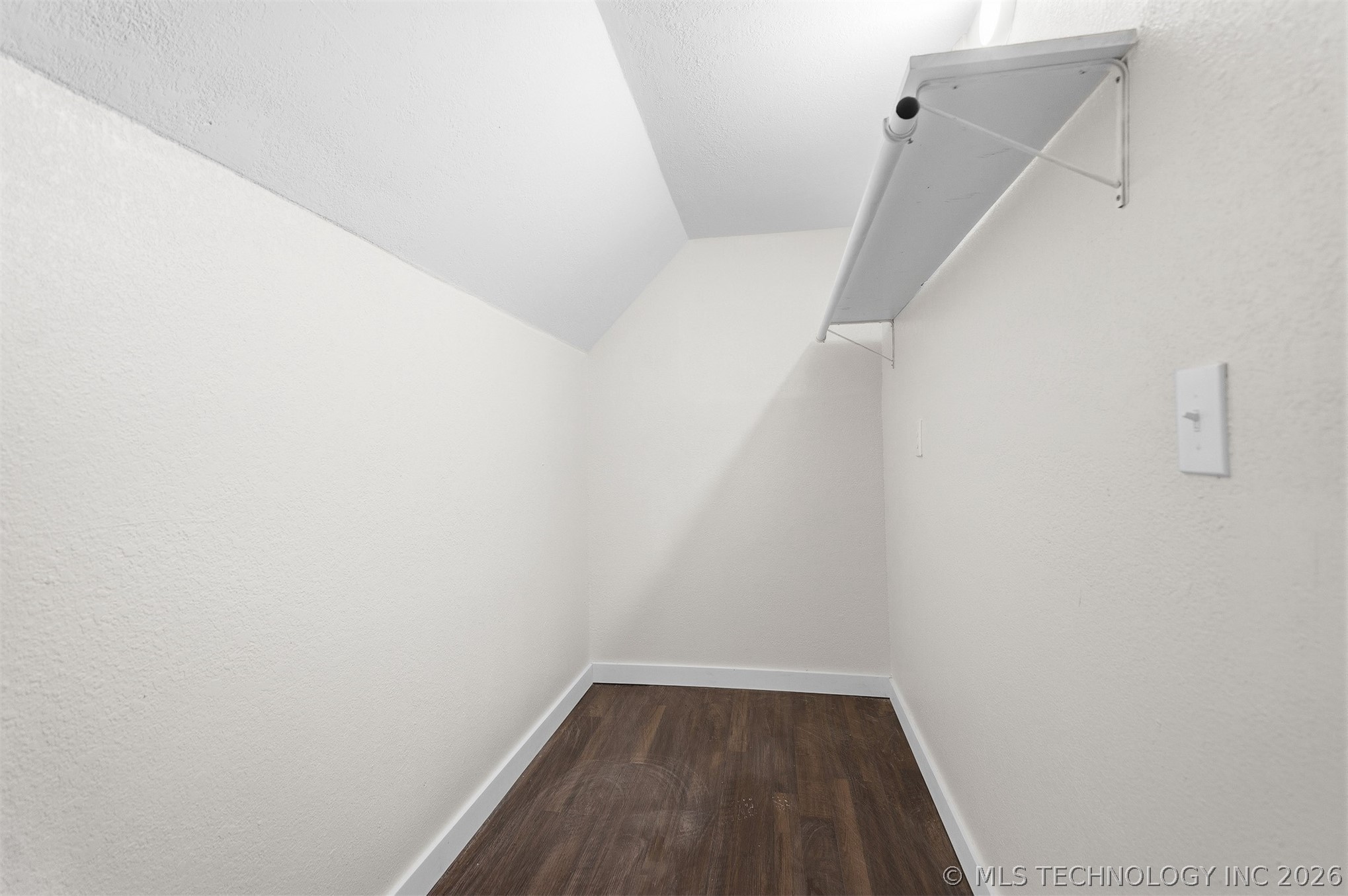 114 E Vinita Property Photo 26