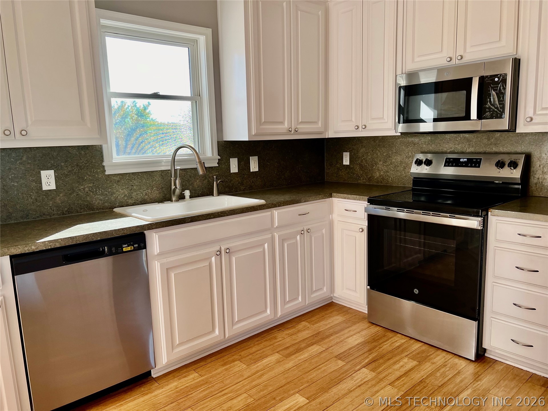 5856 S Highway 377 Property Photo 11