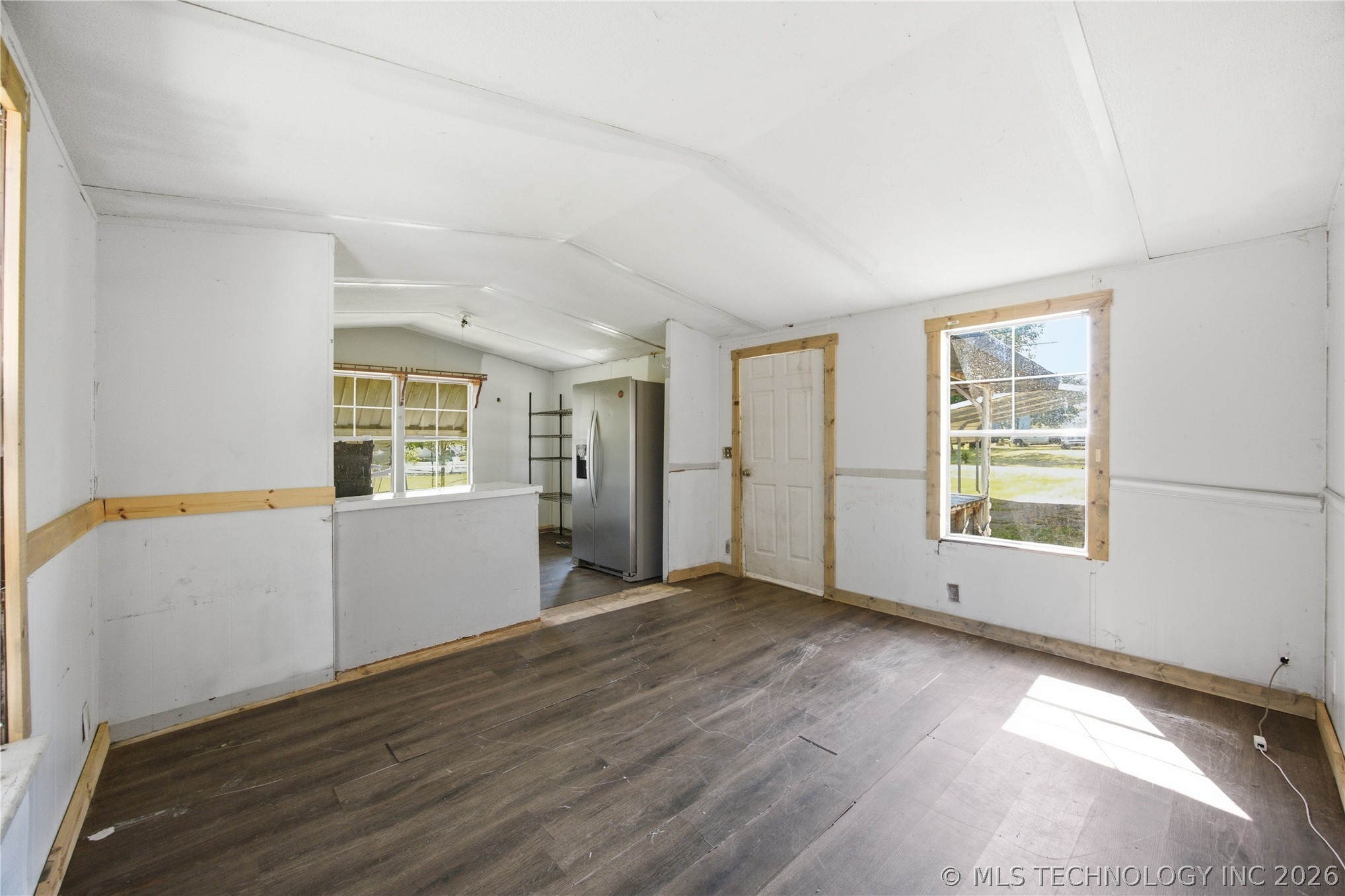 723 S Taylor Property Photo 8
