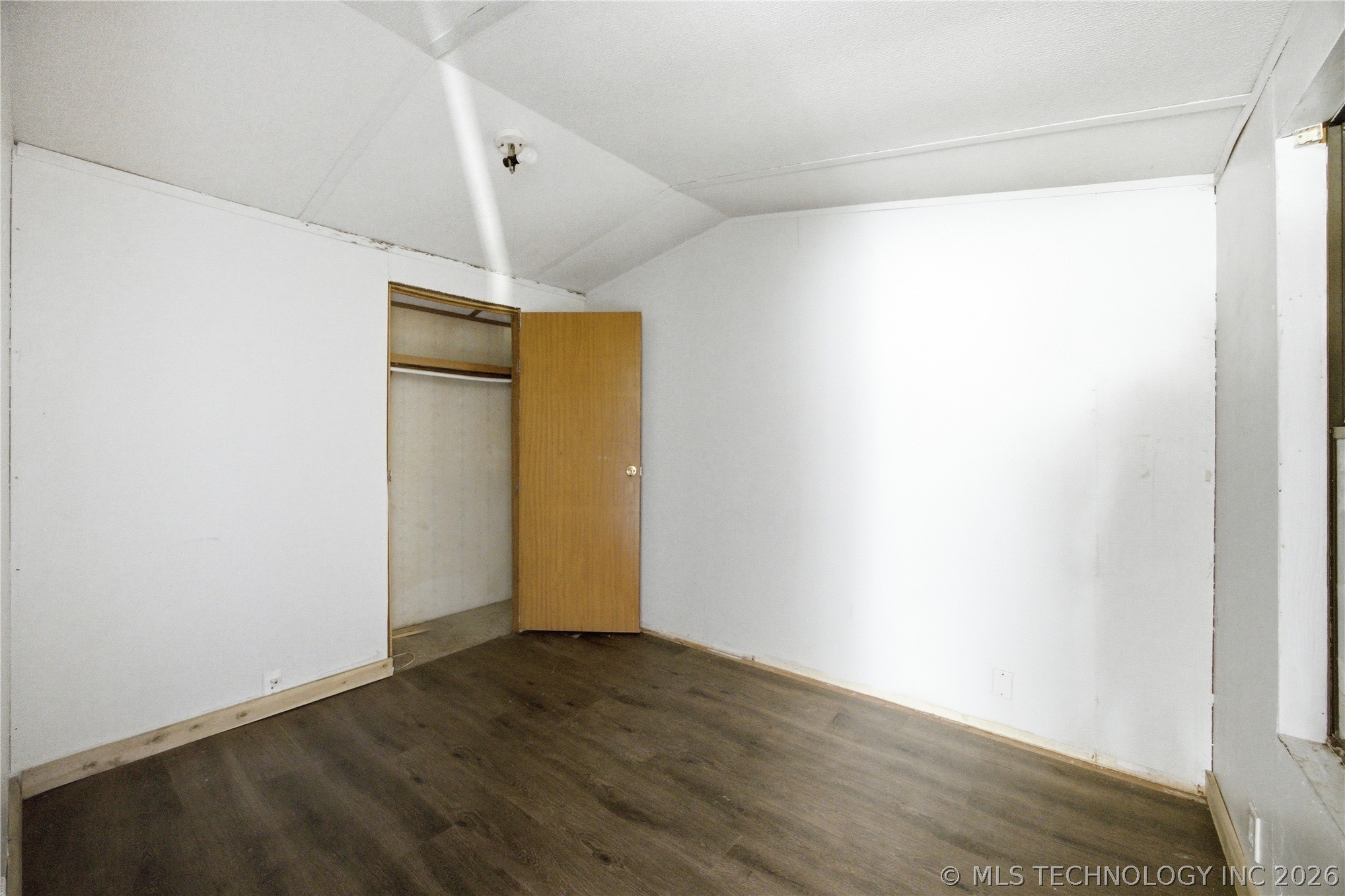 723 S Taylor Property Photo 11