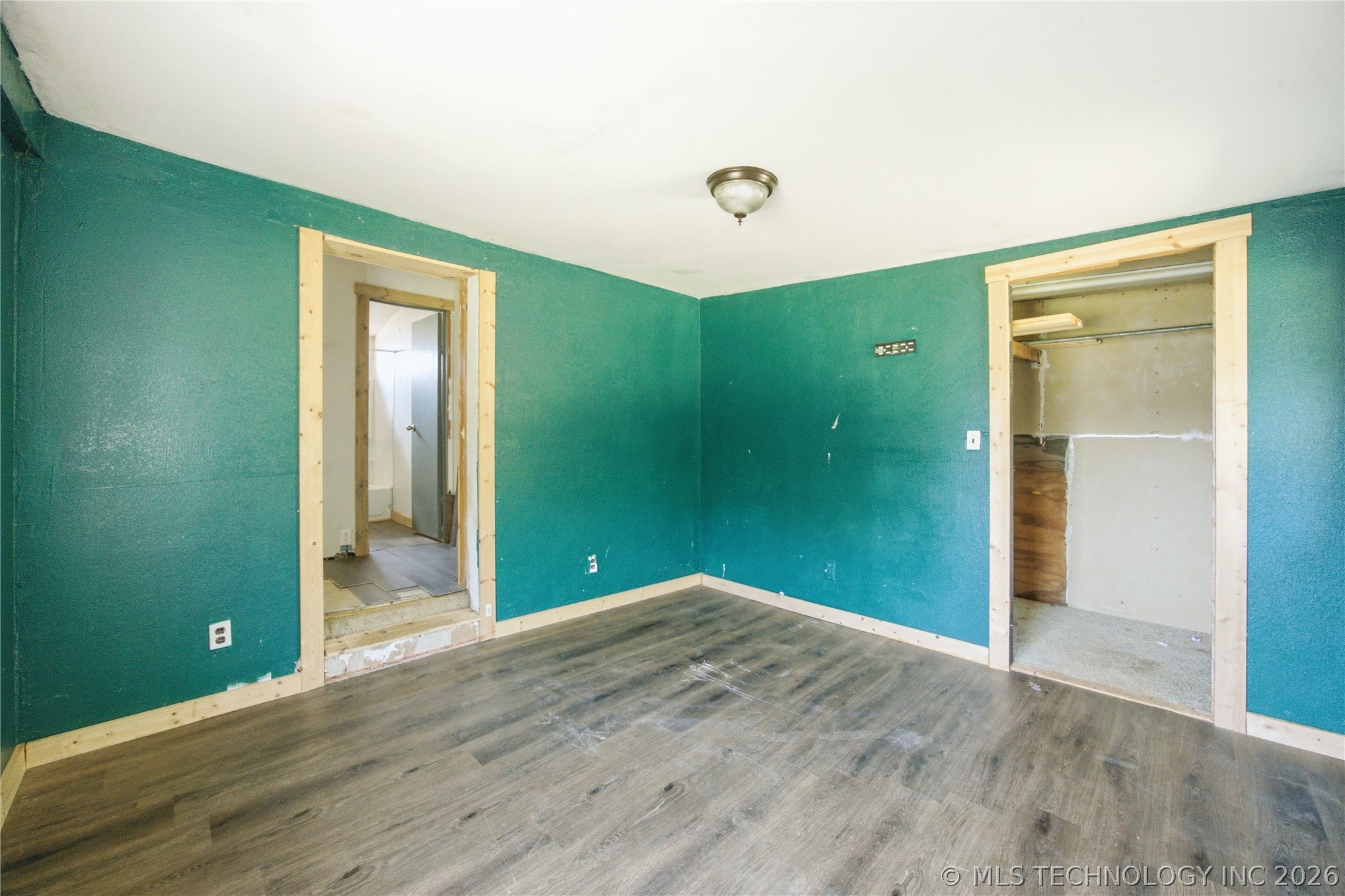 723 S Taylor Property Photo 12