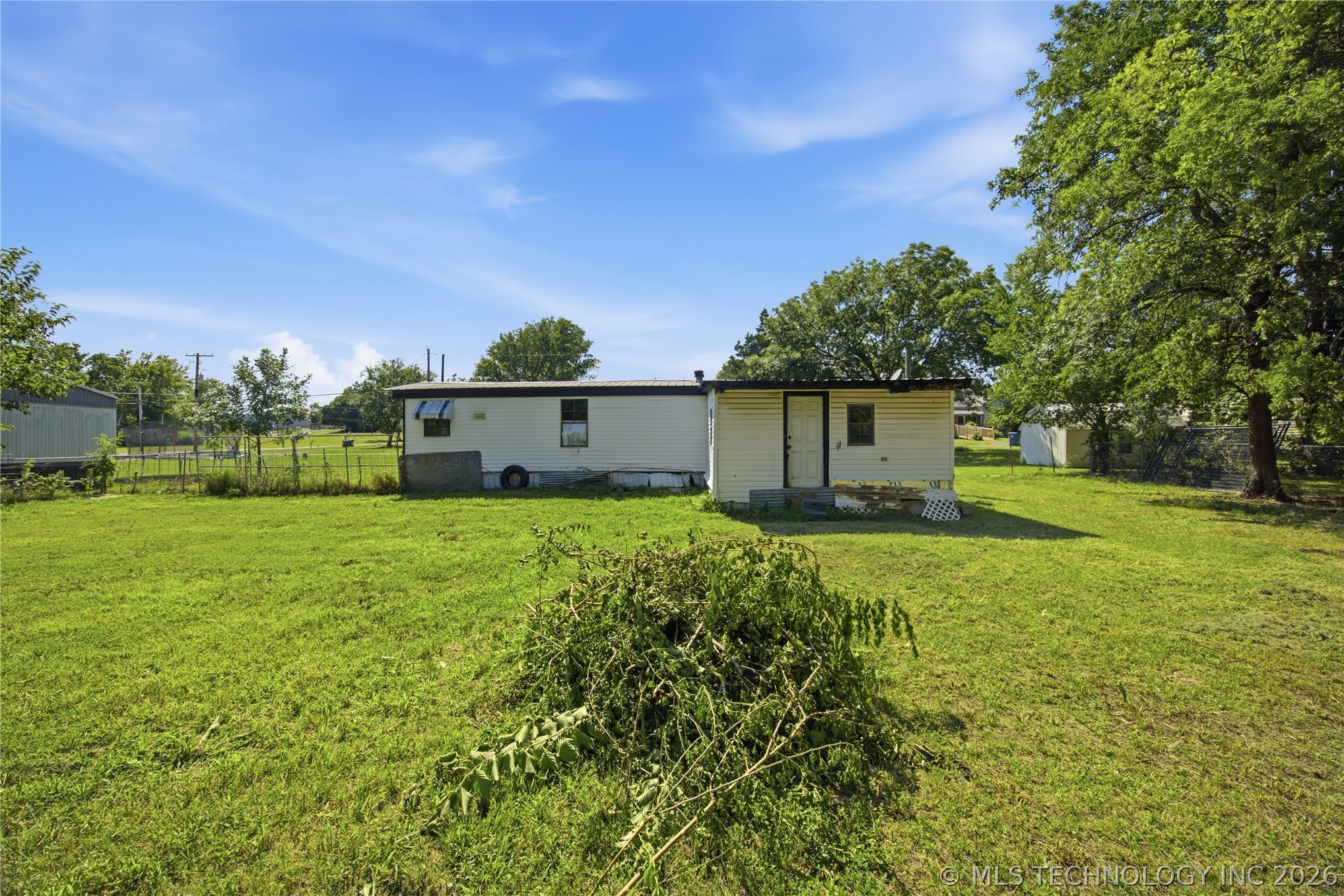723 S Taylor Property Photo 13