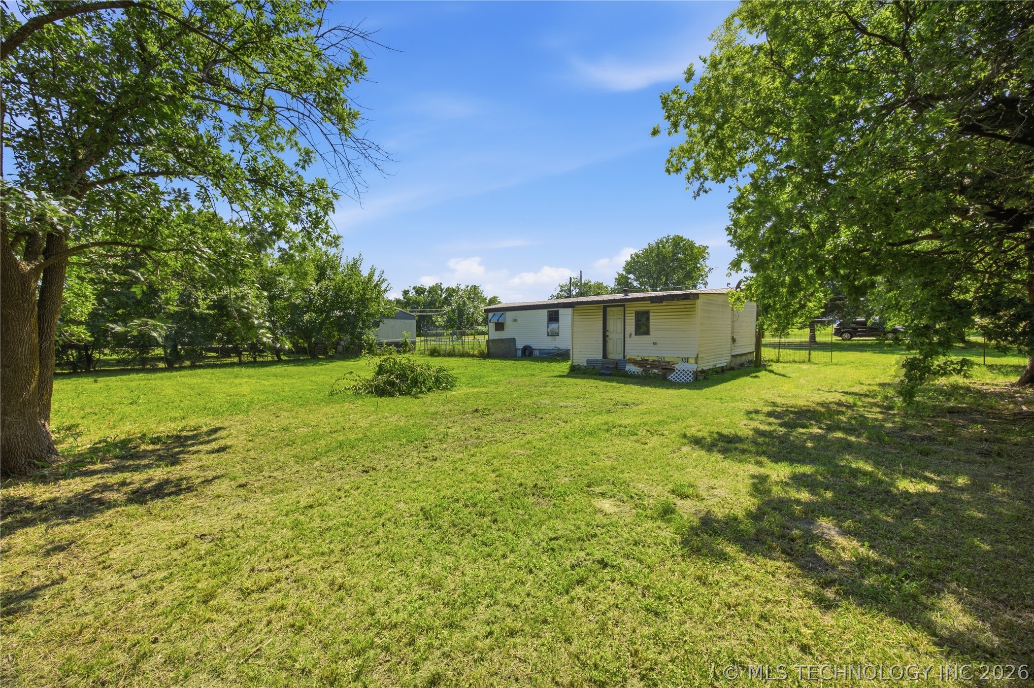 723 S Taylor Property Photo 15