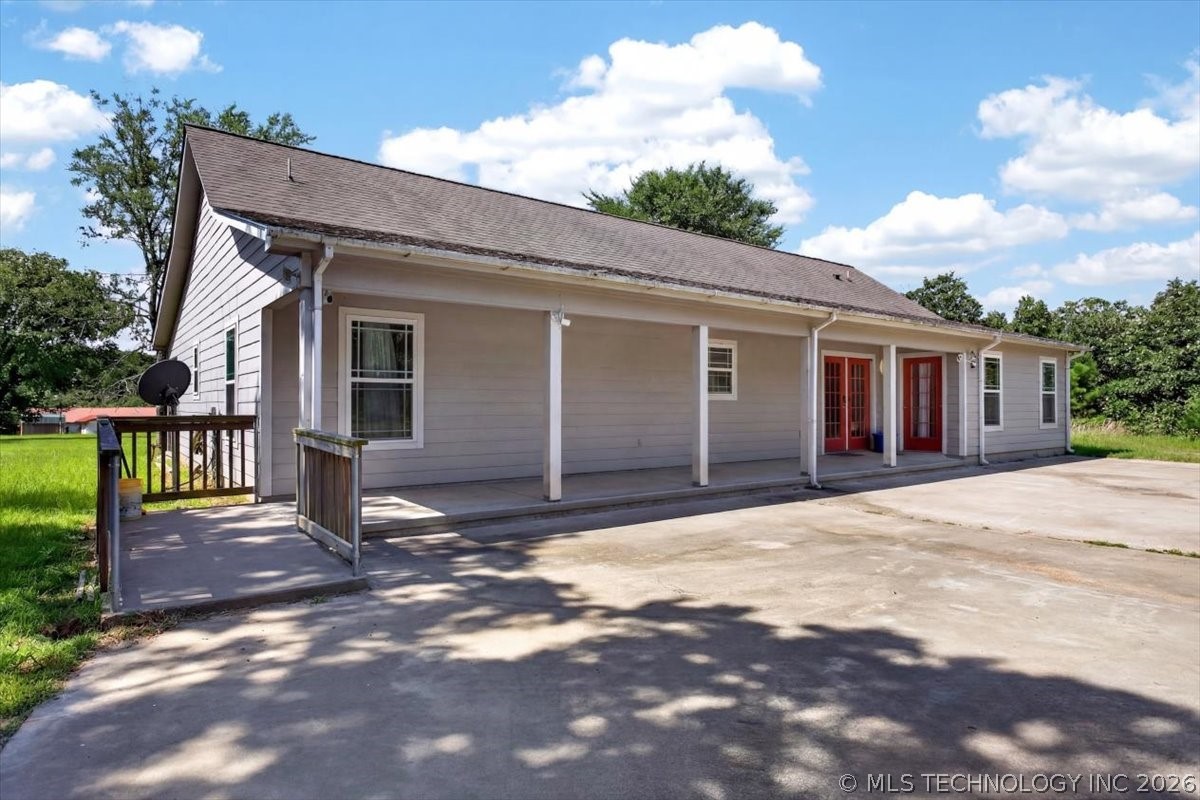 440213 E 1627 Property Photo 4