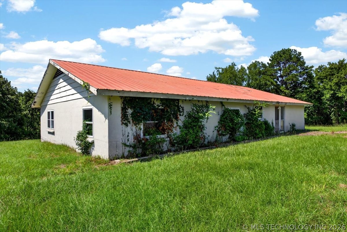 440213 E 1627 Property Photo 30