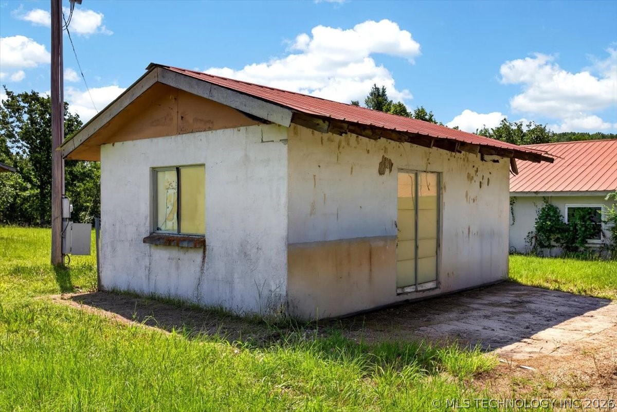 440213 E 1627 Property Photo 36