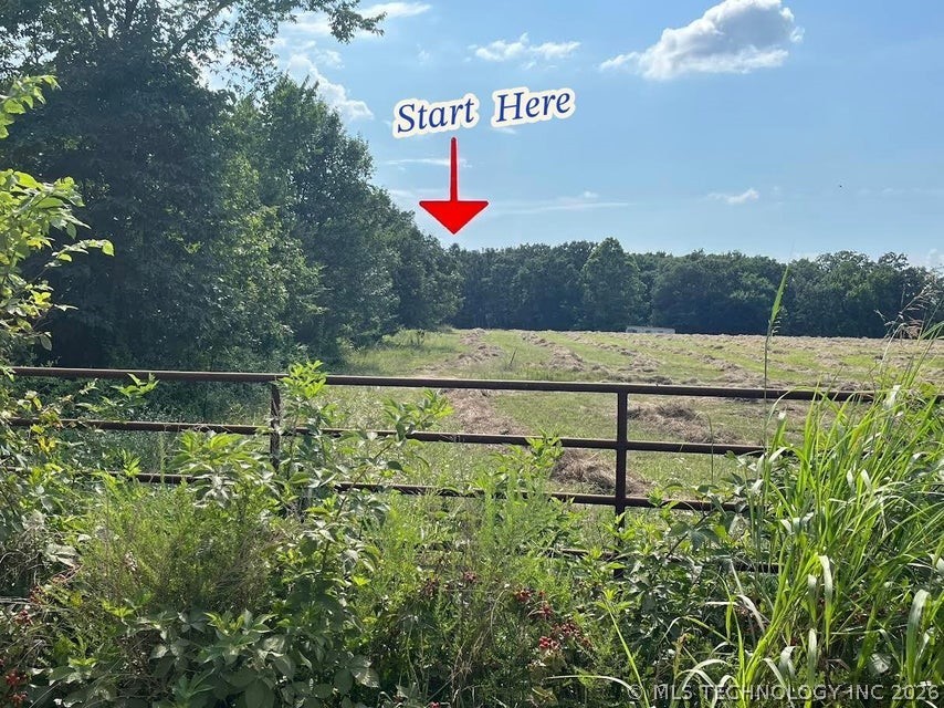 0000 N 466 Road Property Photo 1