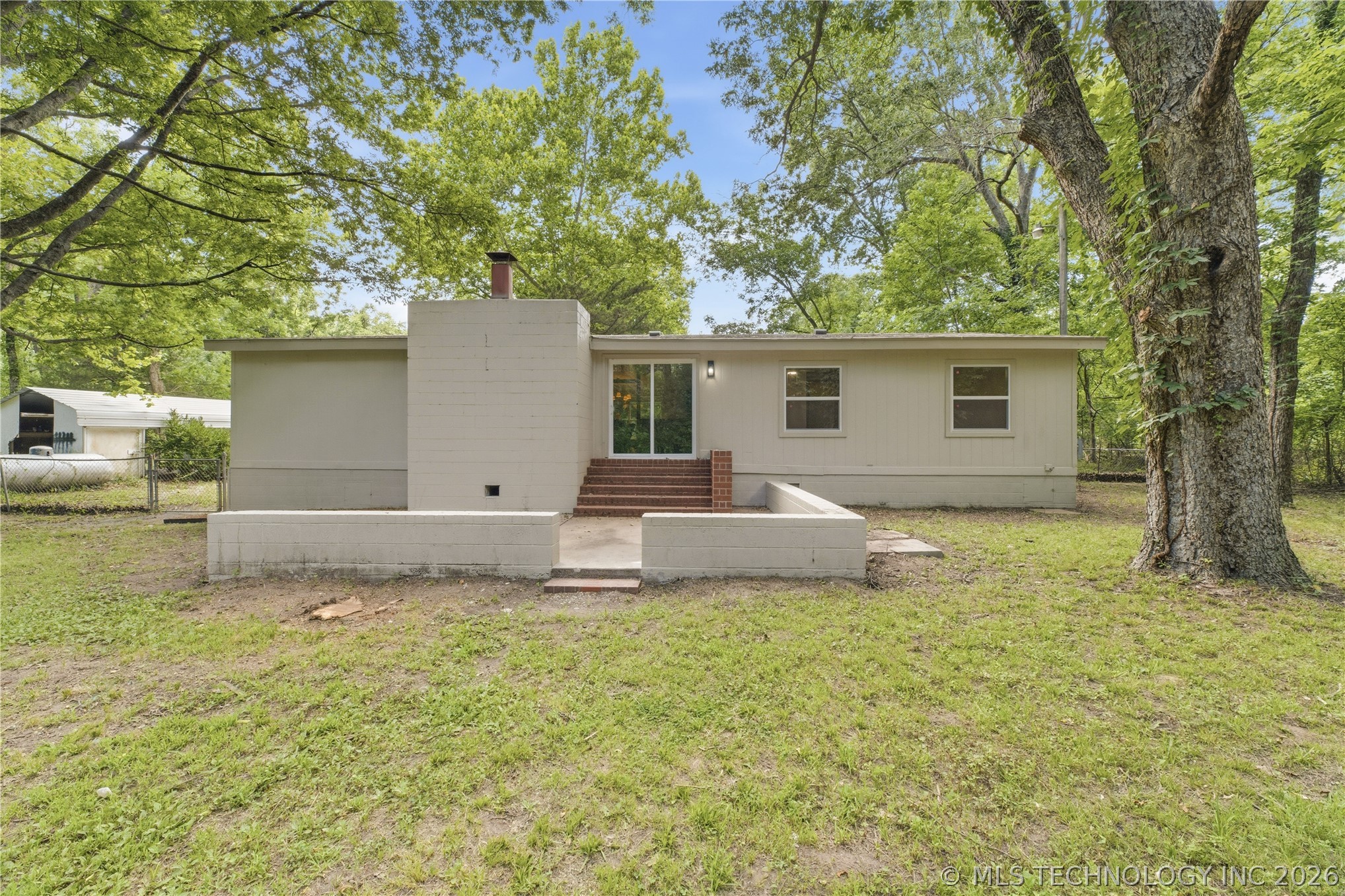 1115 S 284th East Avenue Property Photo 31