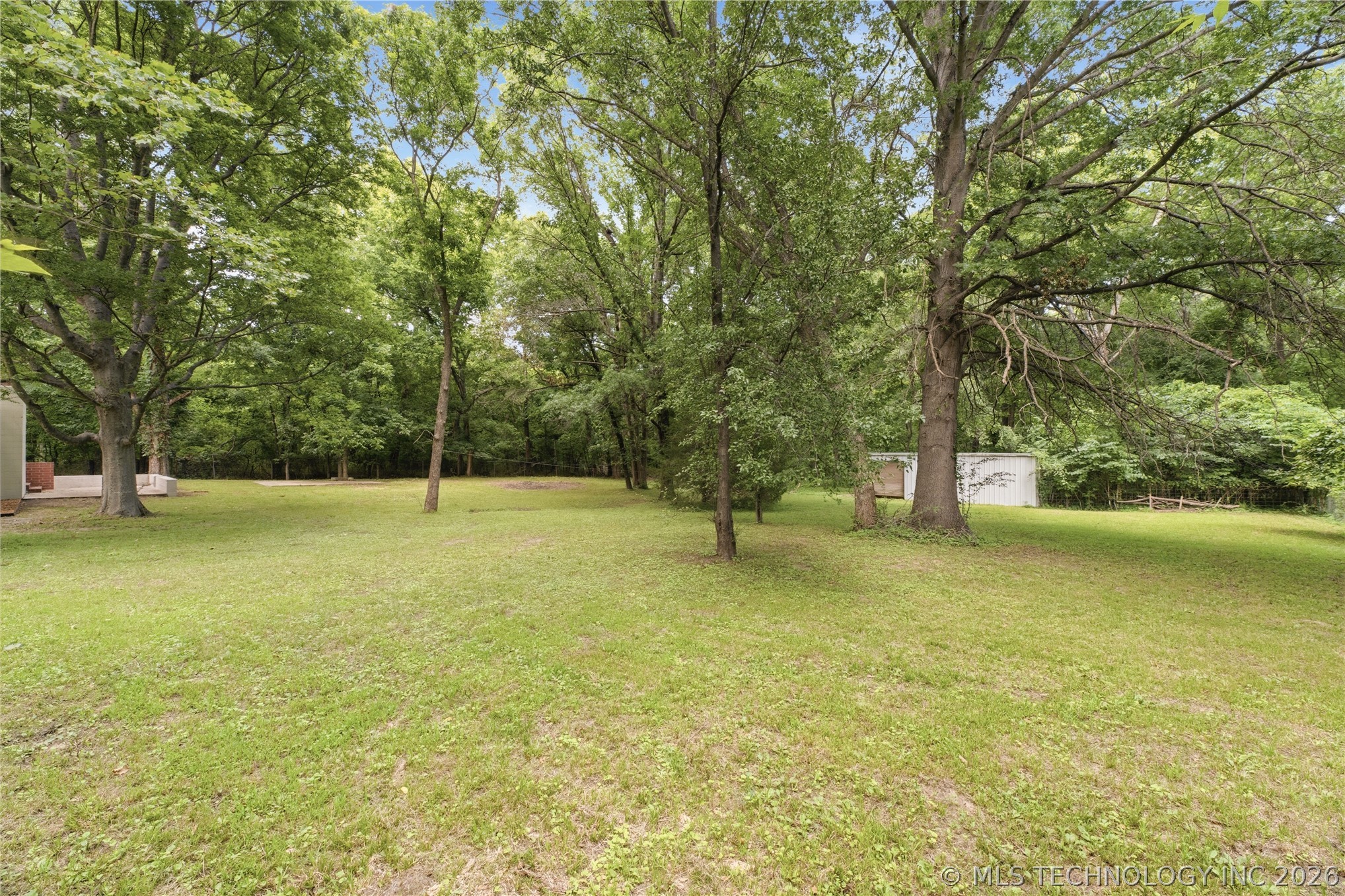 1115 S 284th East Avenue Property Photo 33