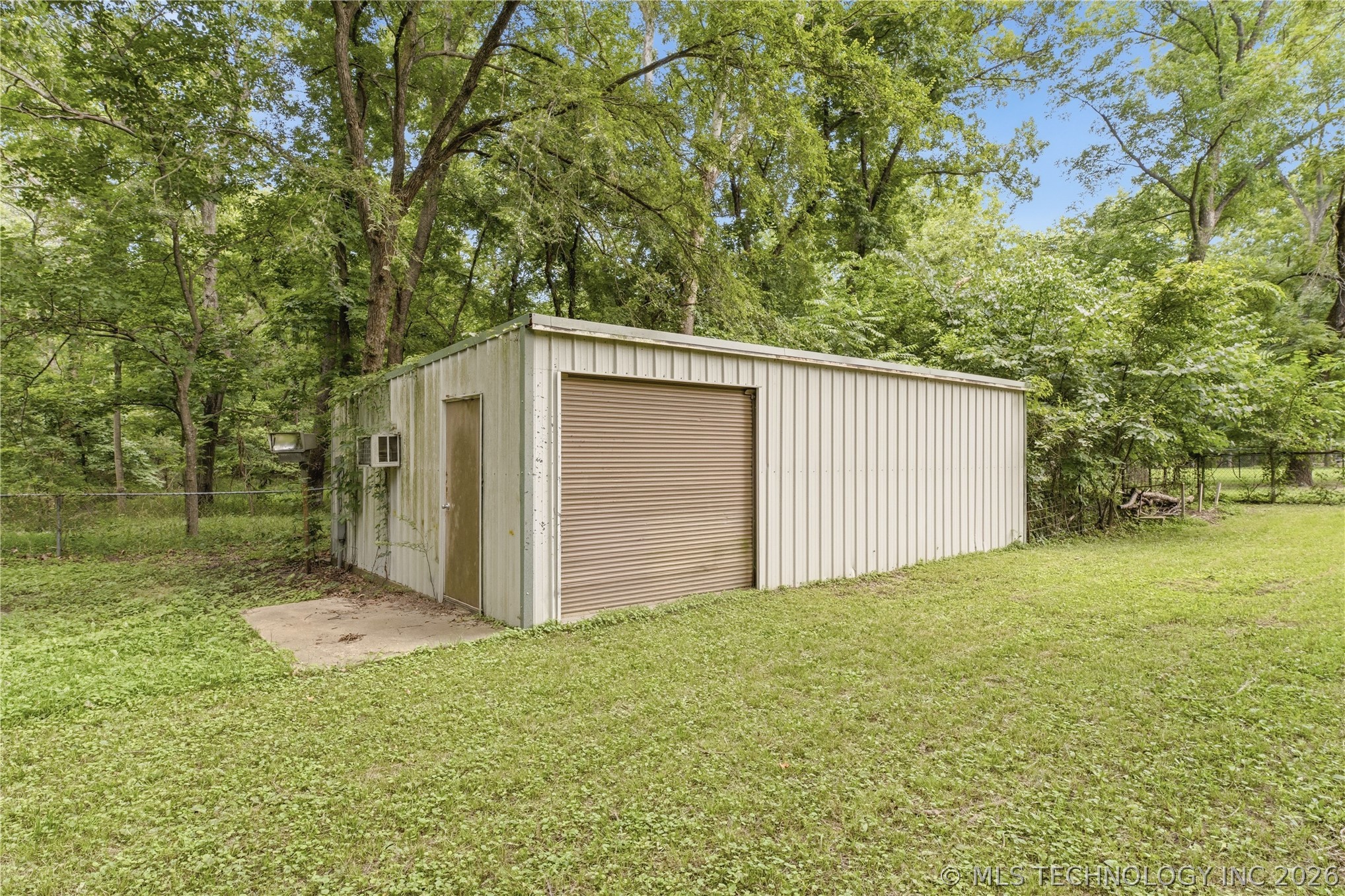 1115 S 284th East Avenue Property Photo 35