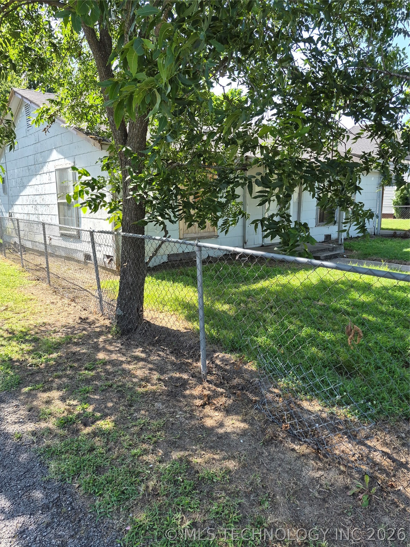 503 N Broadway Property Photo 18