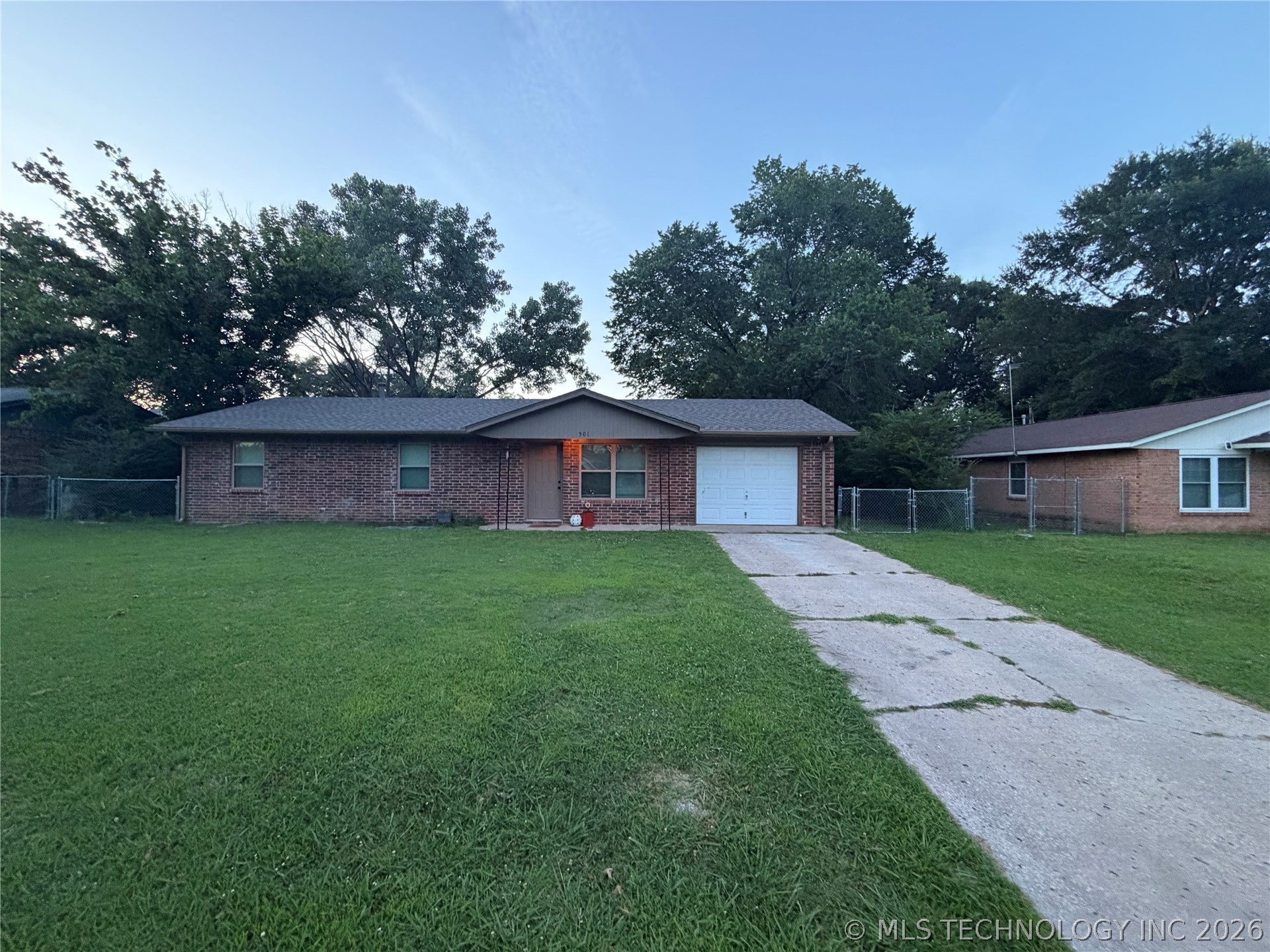 501 W Creek Drive