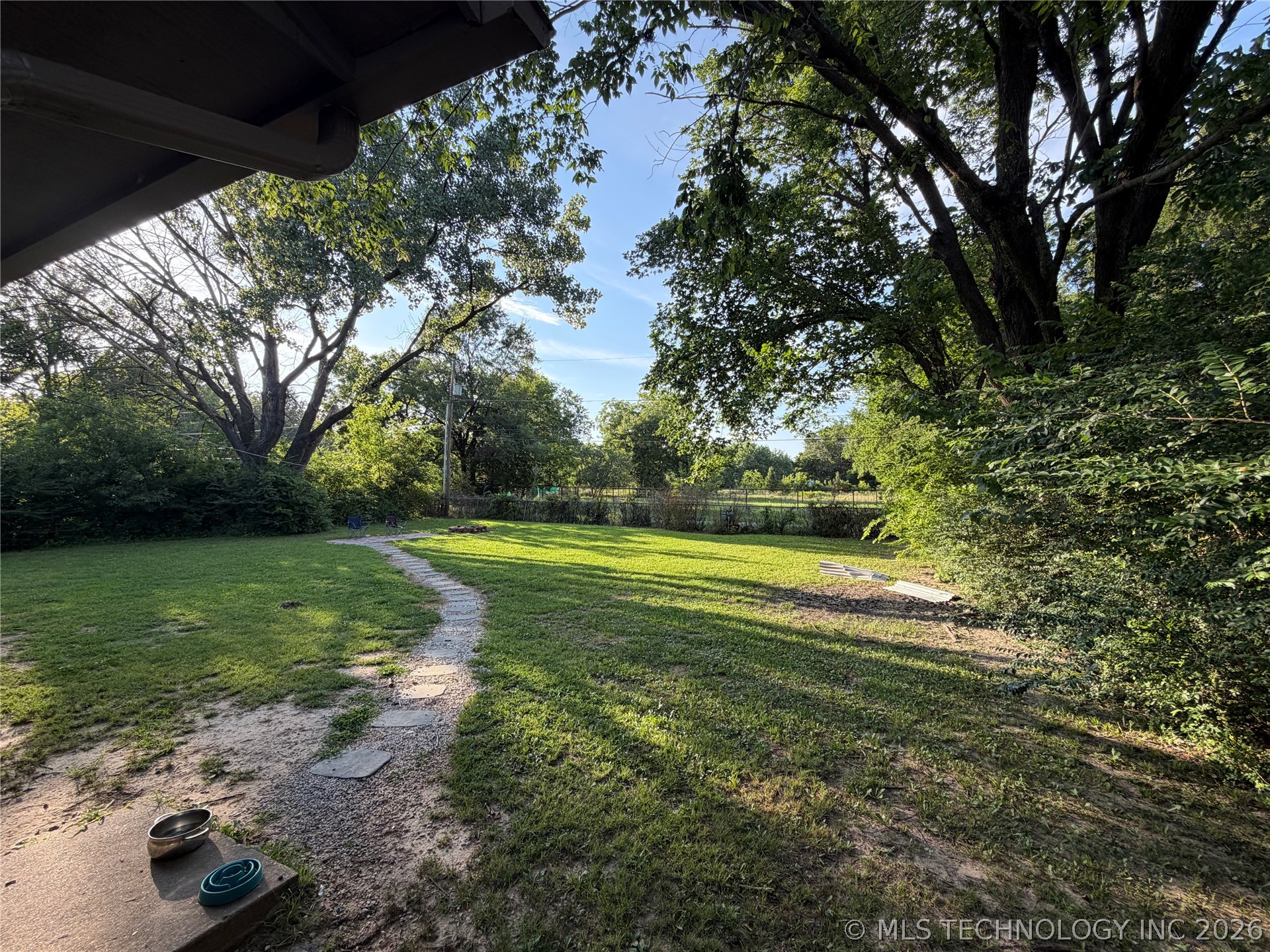 501 W Creek Drive Property Photo 23